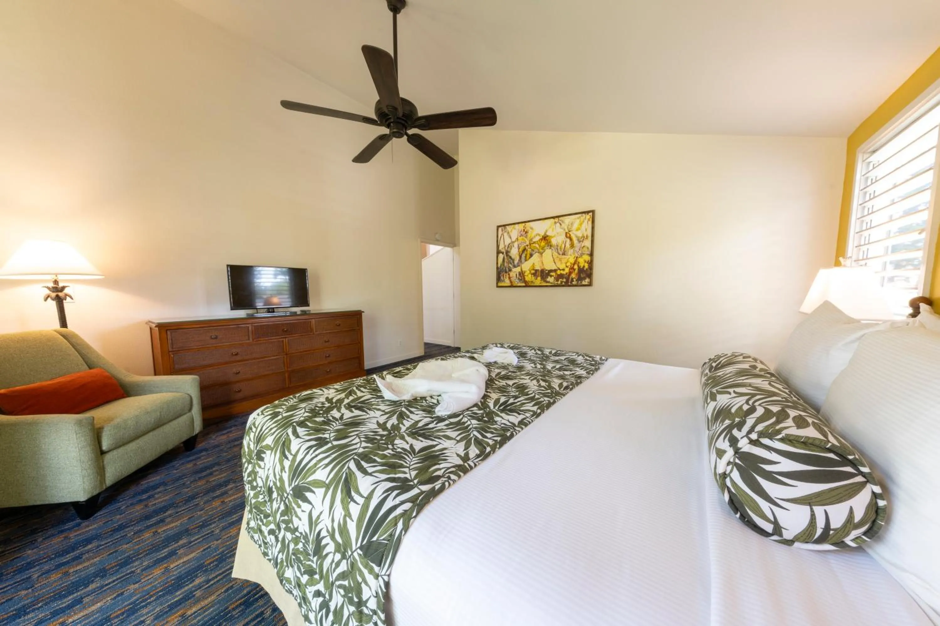 Bedroom, Bed in Makai Club Resort