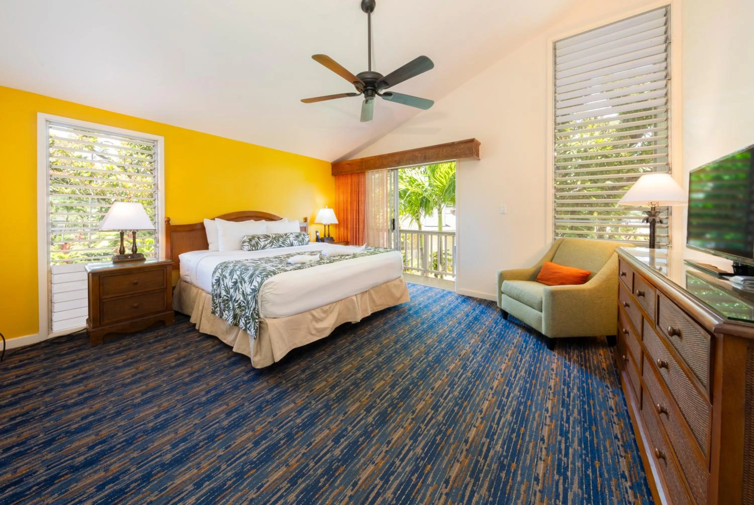 Bedroom, Bed in Makai Club Resort