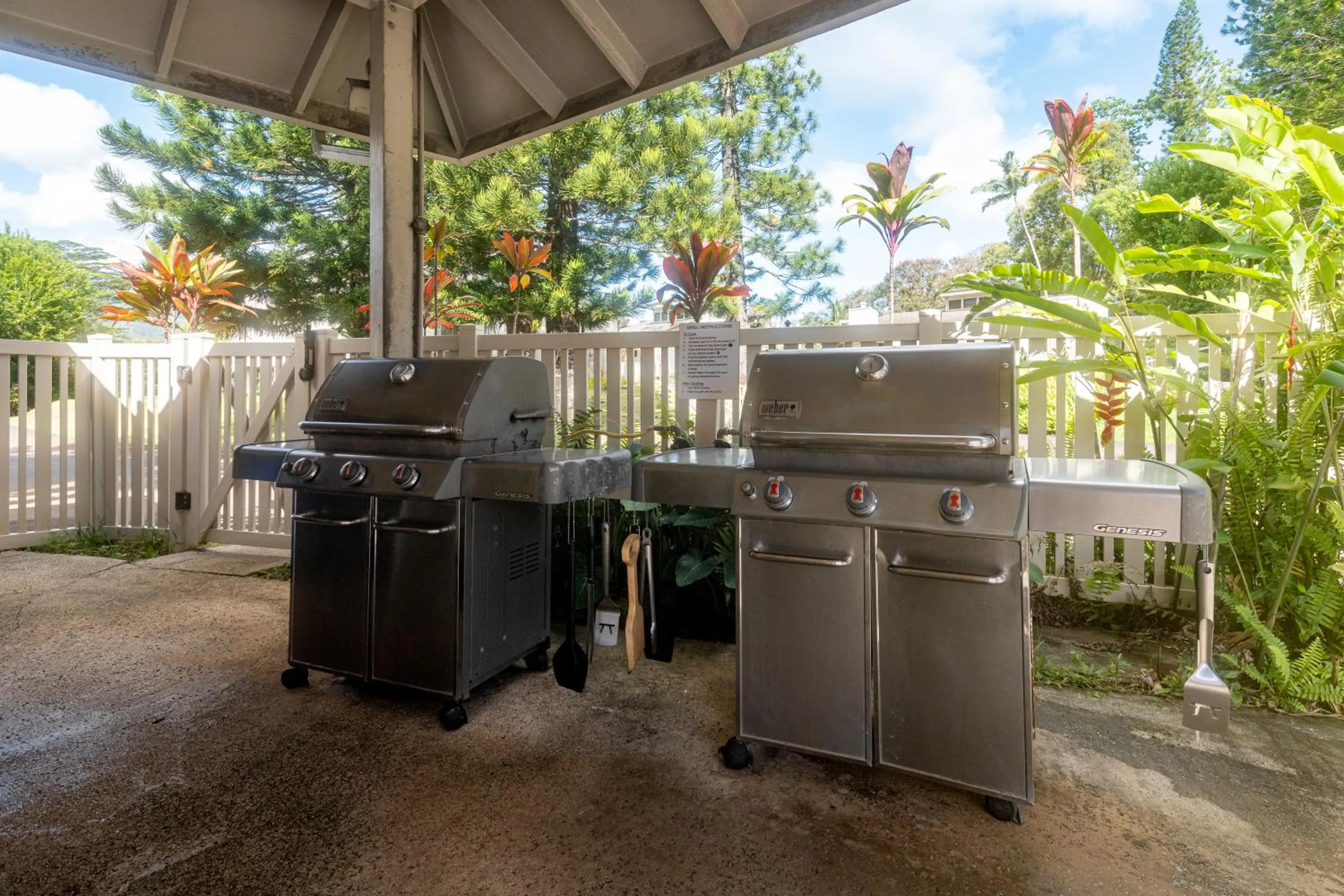 BBQ facilities in Makai Club Resort