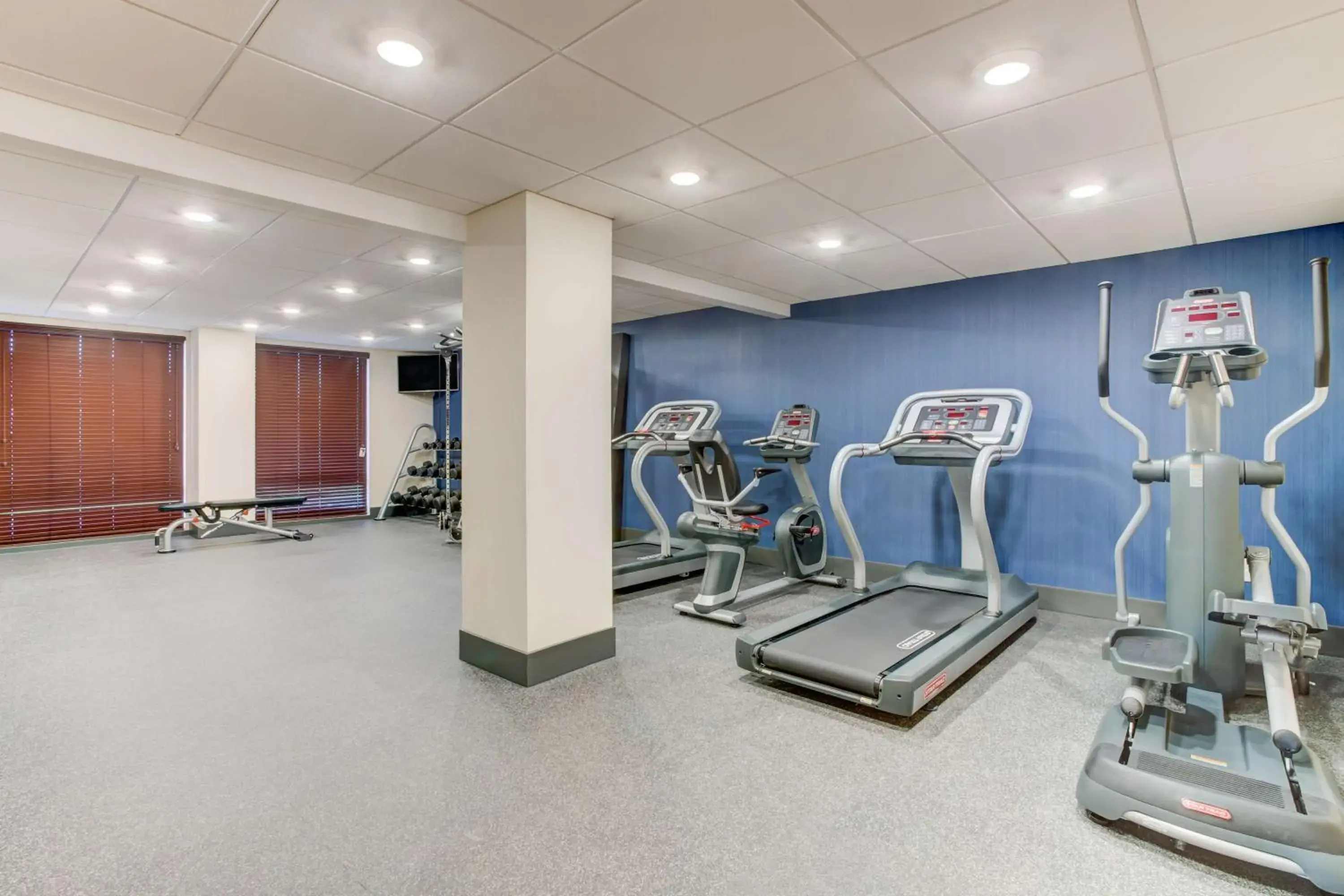 Fitness centre/facilities in Hampton Inn Macon - I-475 Fitness centre/facilities in Hampton Inn Macon - I-475