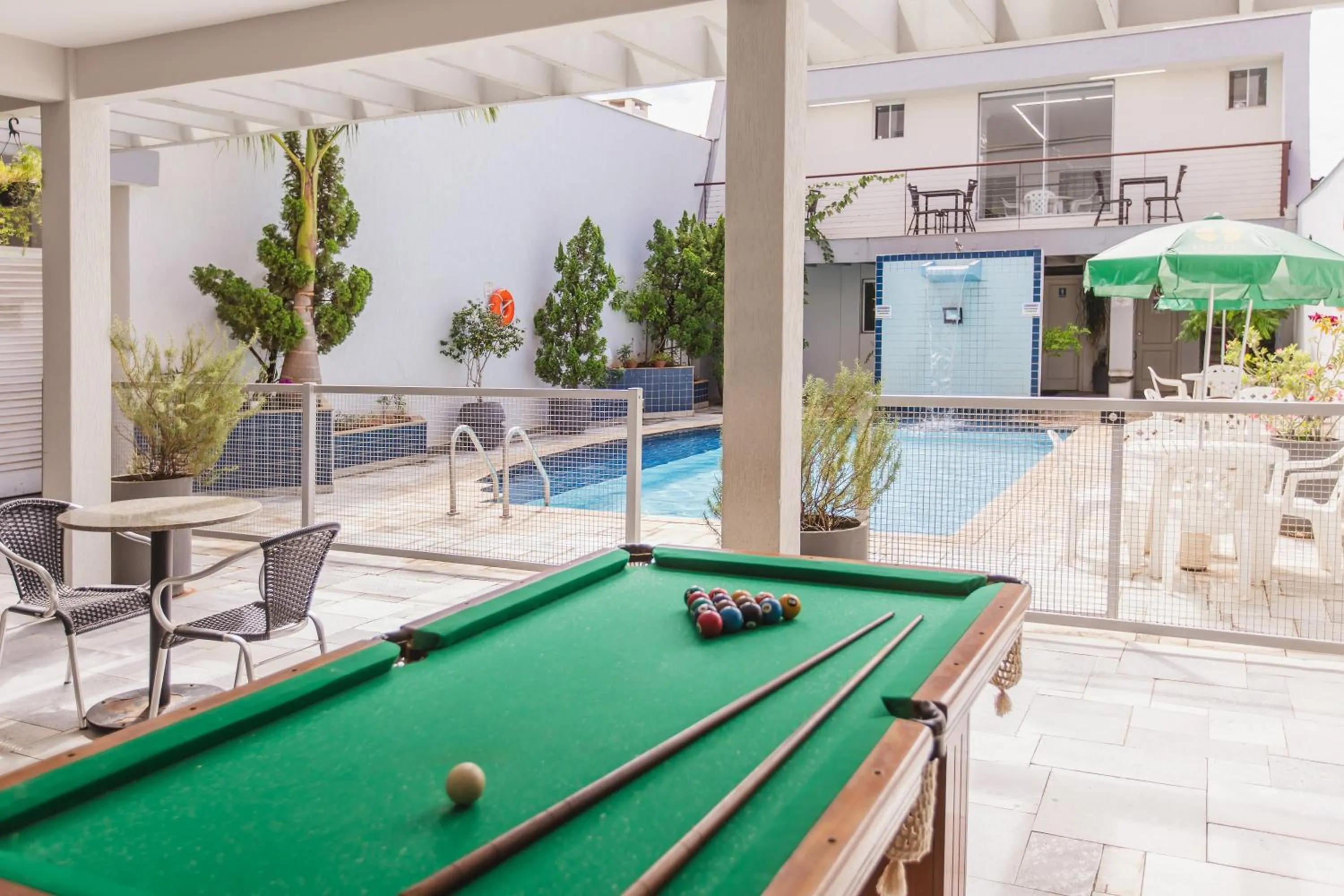 Swimming pool in Hotel Nacional Inn Araçatuba