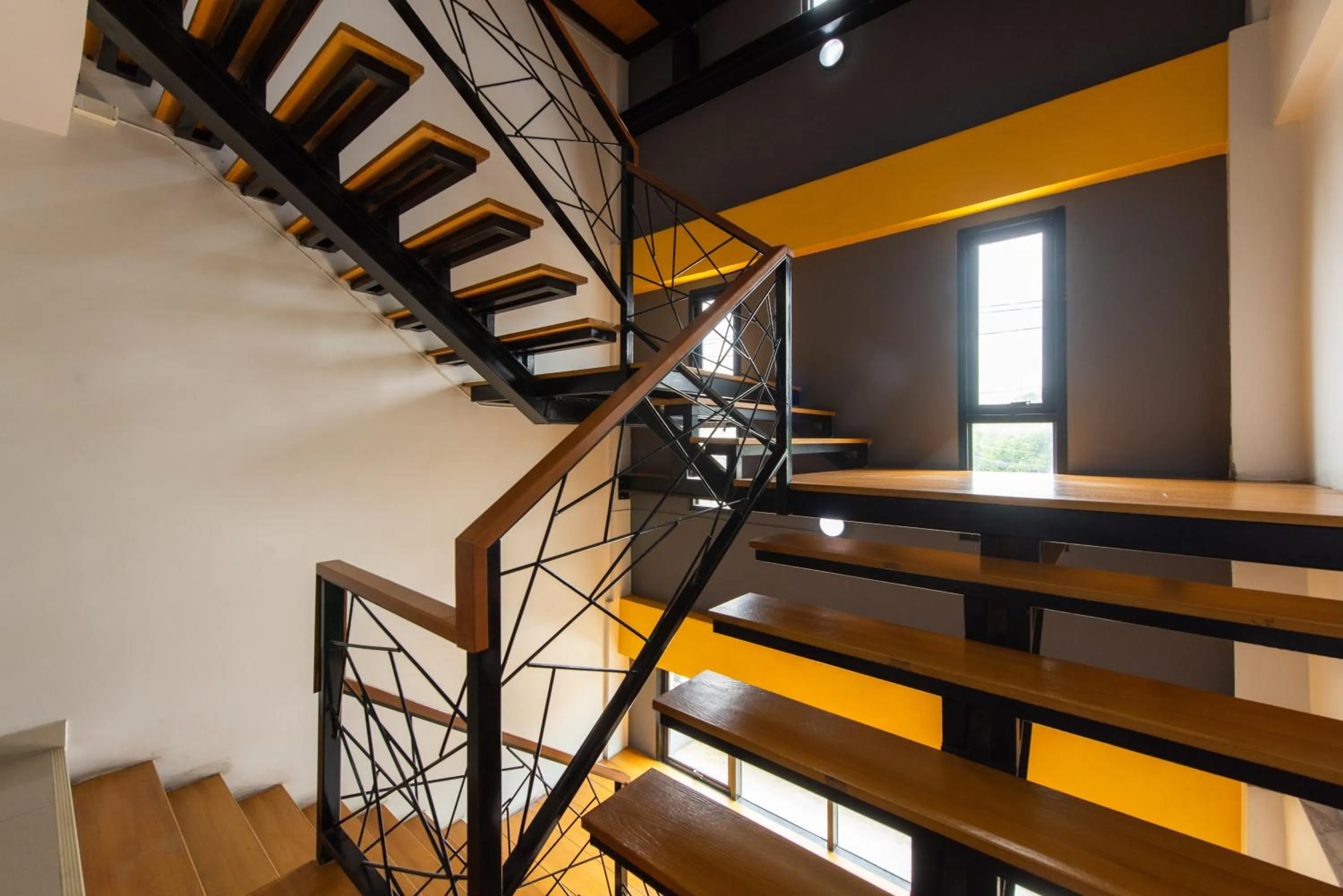 Property building in Riski Residence Bangbuathong