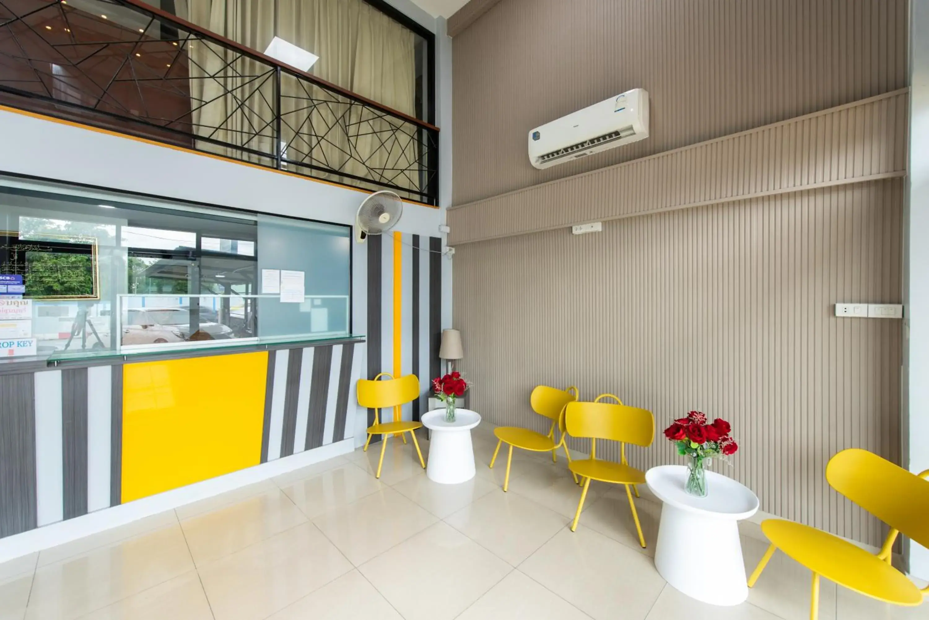 Property building in Riski Residence Bangbuathong Property building in Riski Residence Bangbuathong