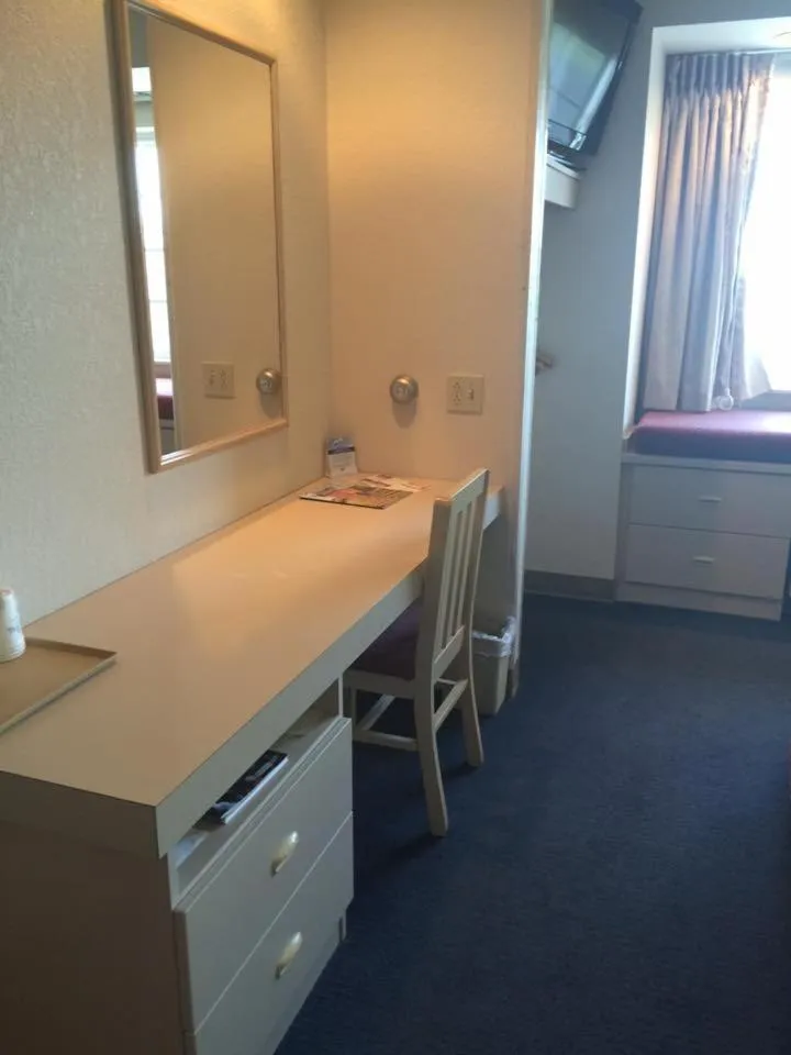 Bedroom in Microtel Inn by Wyndham Champaign