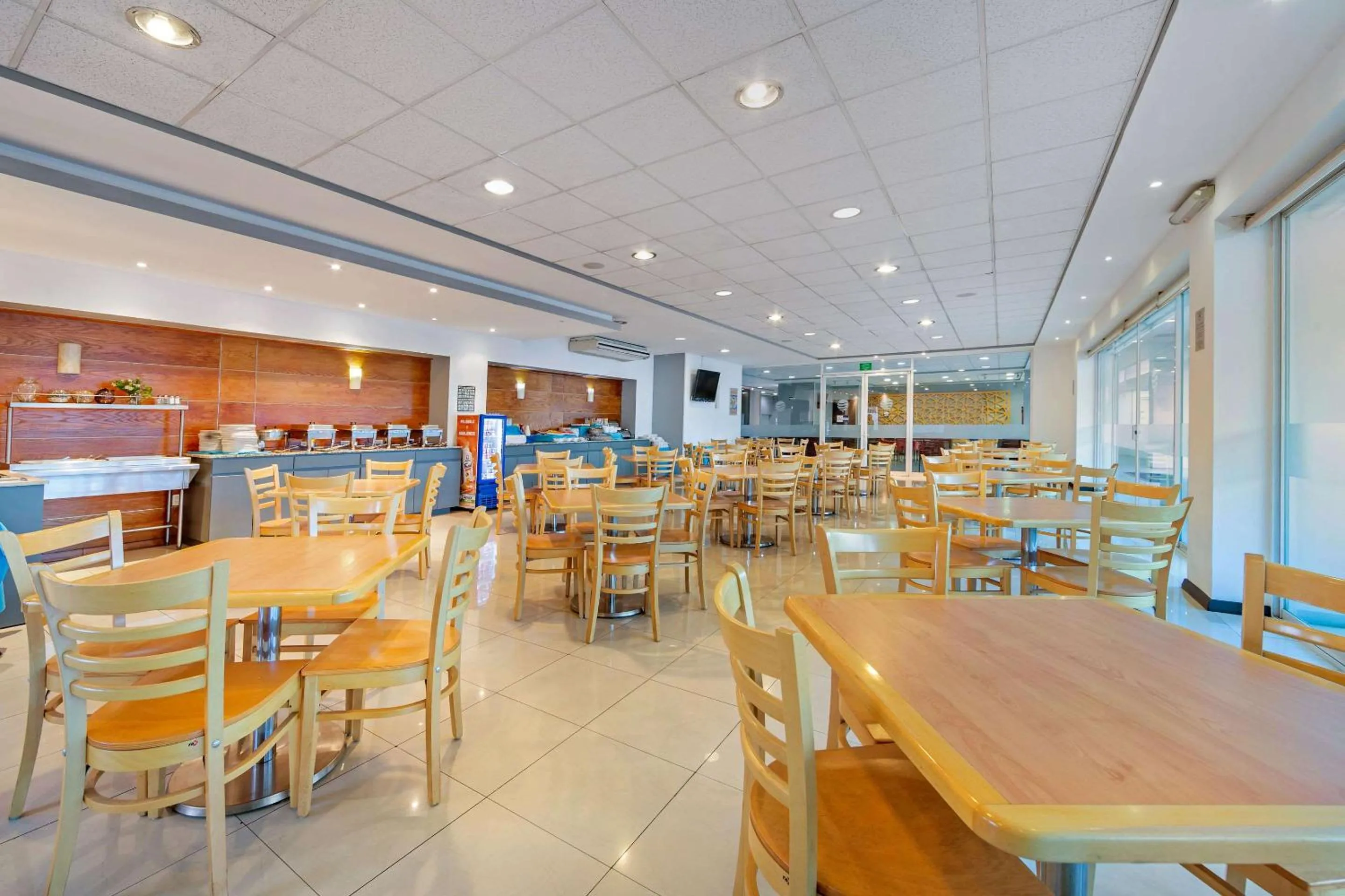 Restaurant/places to eat in Comfort Inn Morelia