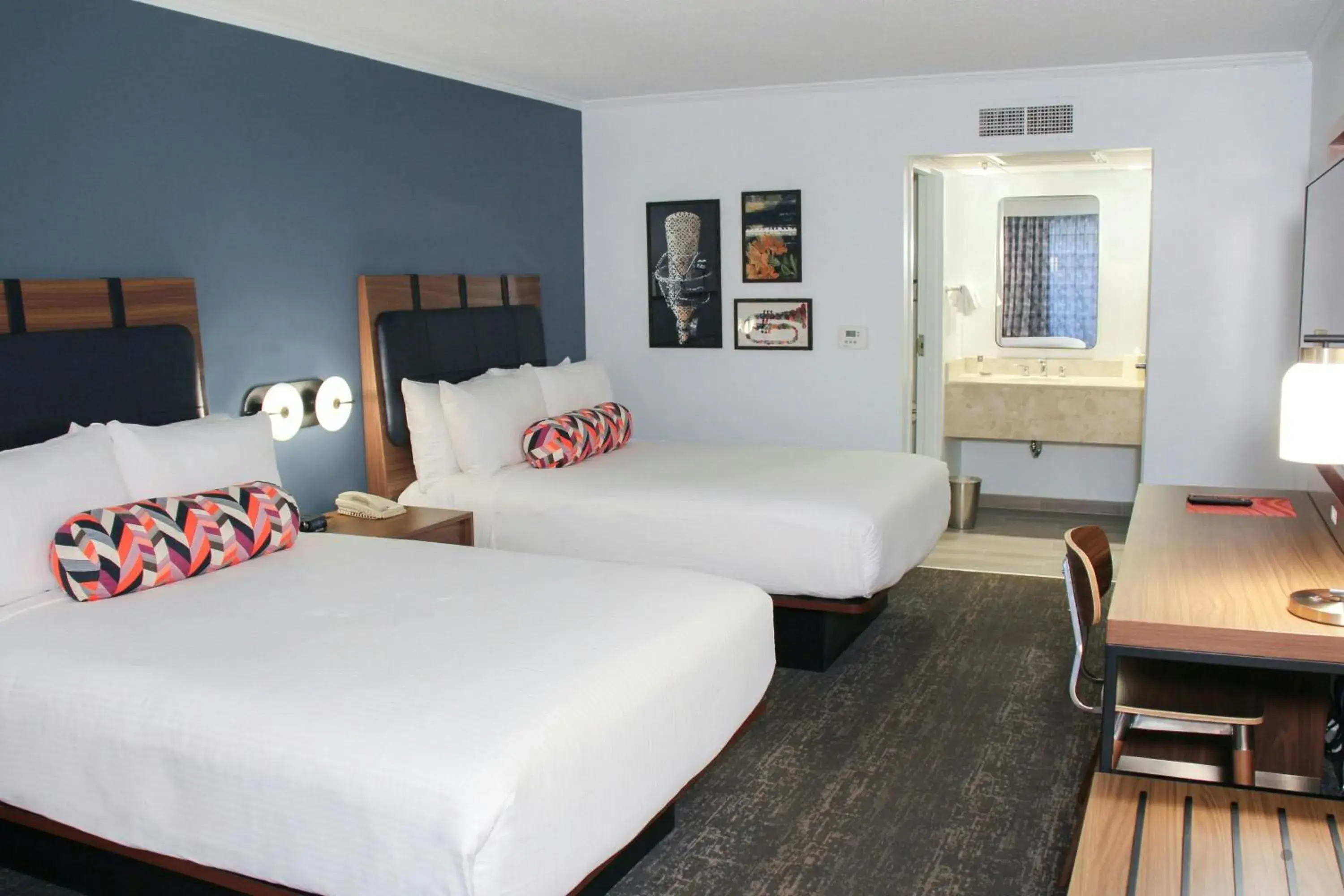 Double Room with Two Double Beds with View in The Inn at Opryland, A Gaylord Hotel Double Room with Two Double Beds with View in The Inn at Opryland, A Gaylord Hotel