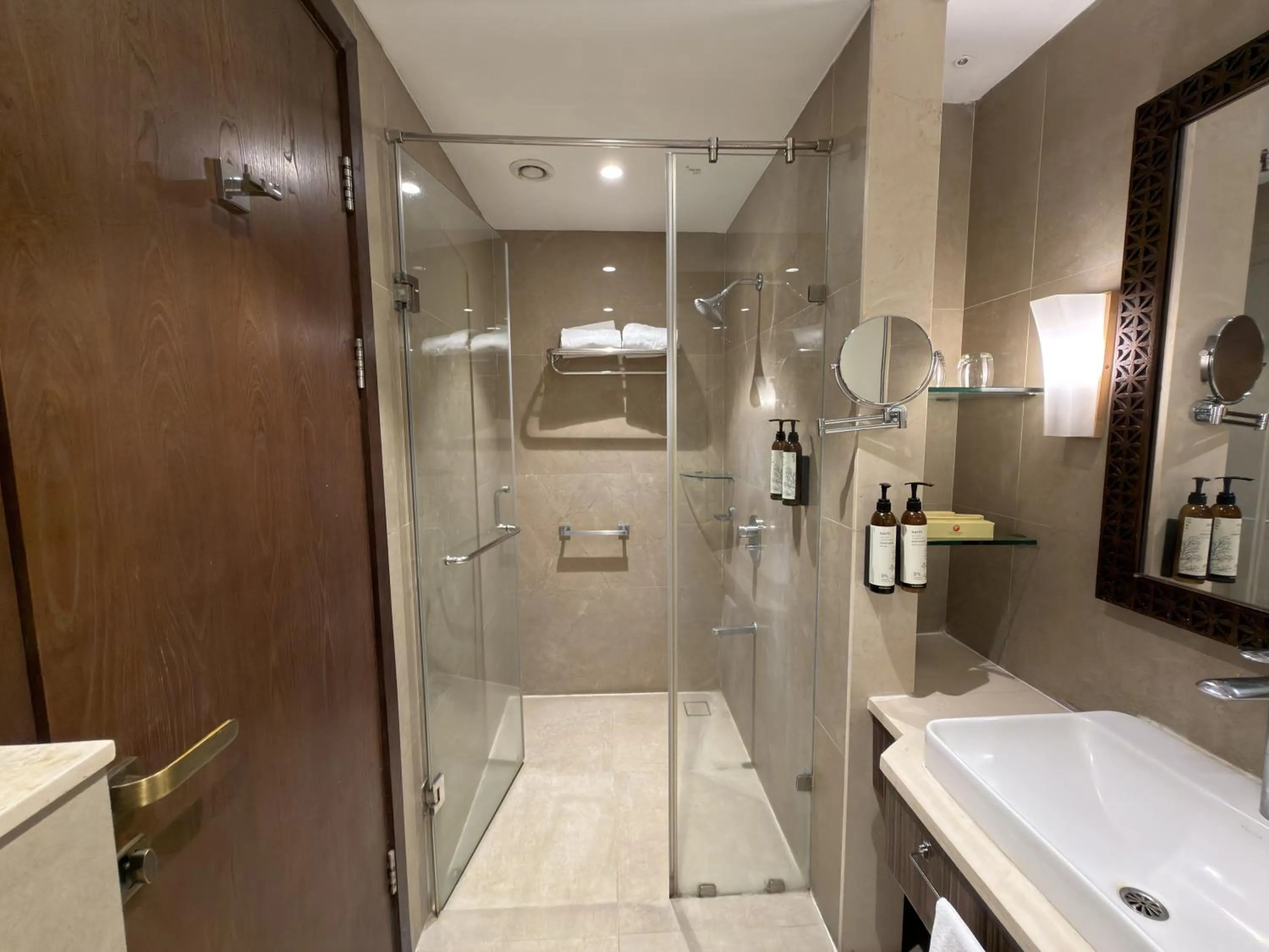 Shower in The Corinthians Resort