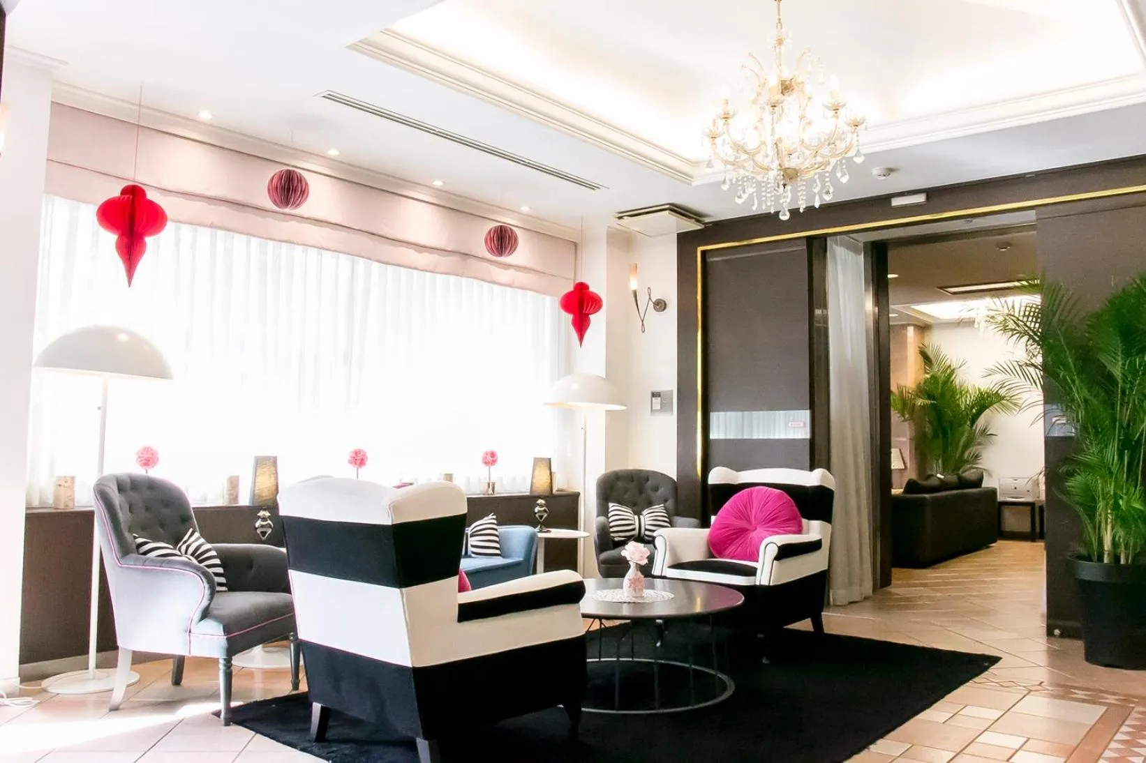 Lobby or reception in Grand Park Hotel Panex Tokyo