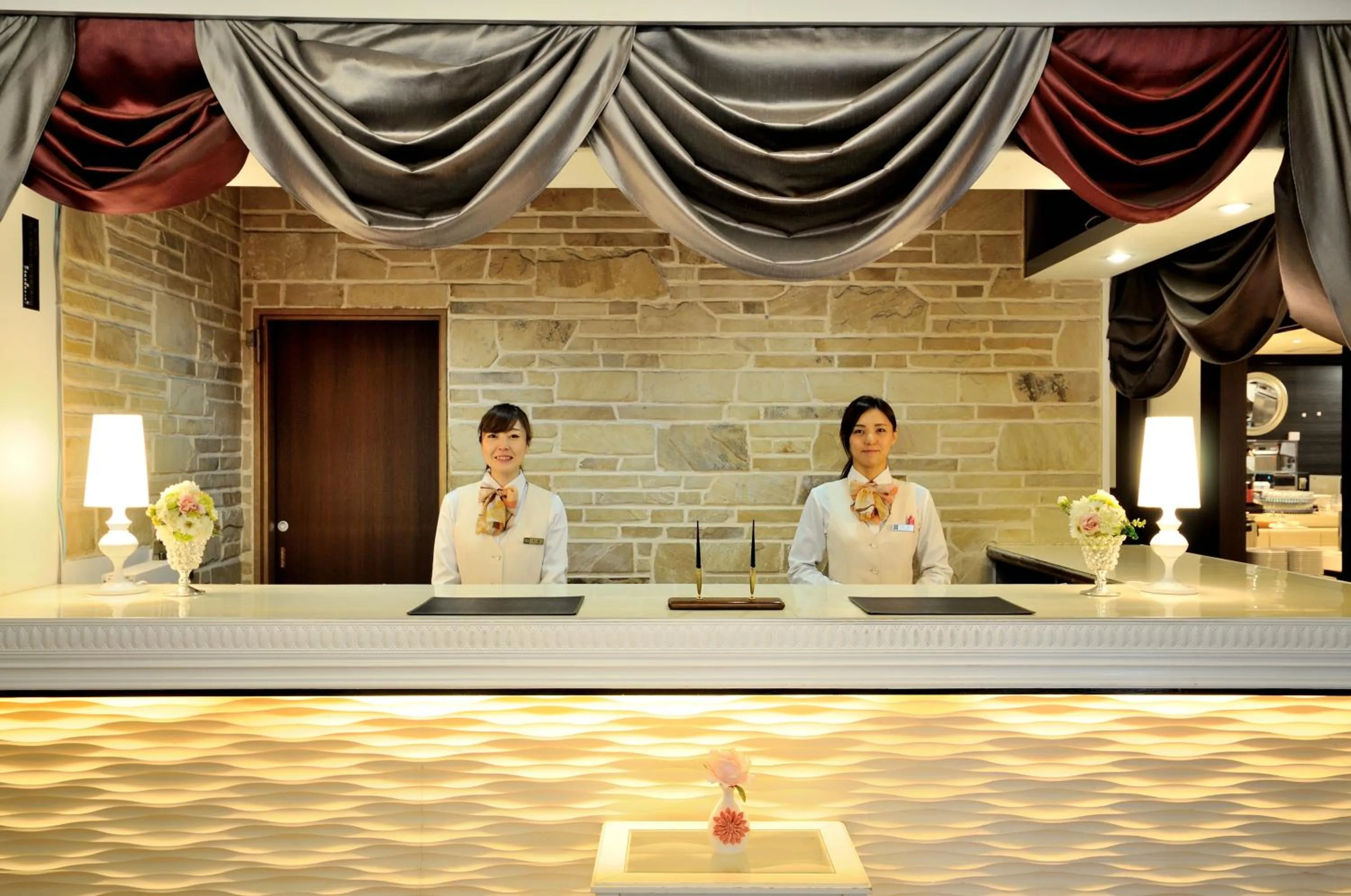 Lobby or reception in Grand Park Hotel Panex Tokyo