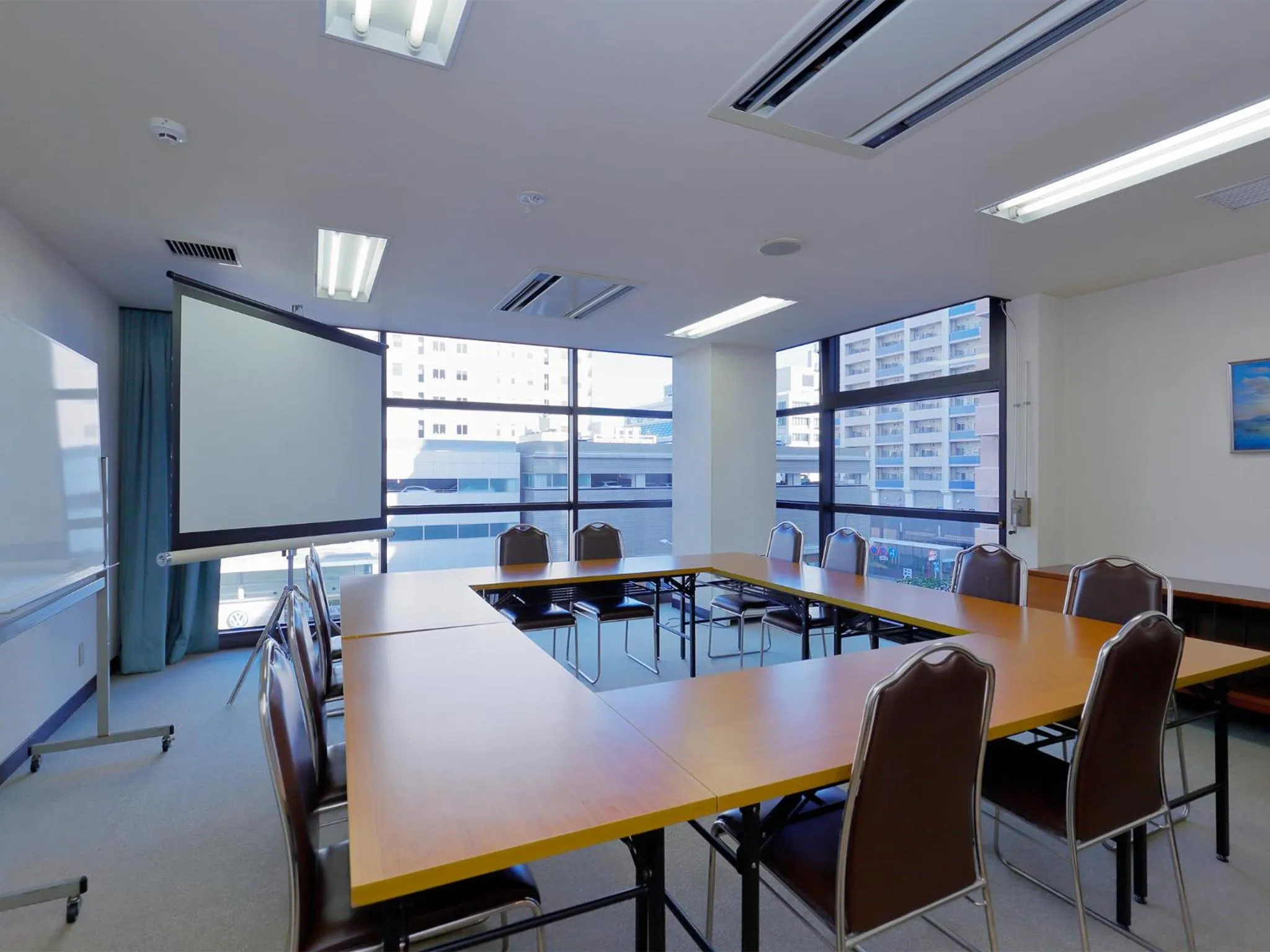 Meeting/conference room in ESCALE-YOKOHAMA