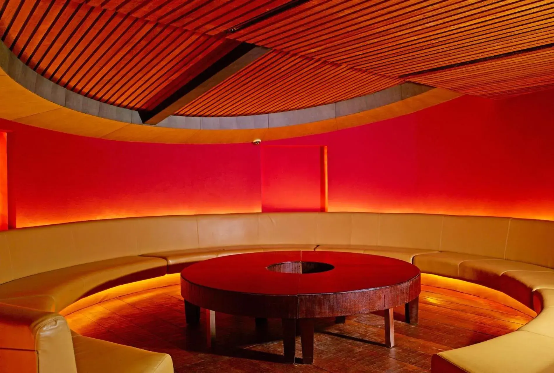 Restaurant/places to eat in Grand Hotel Restaurant/places to eat in Grand Hotel