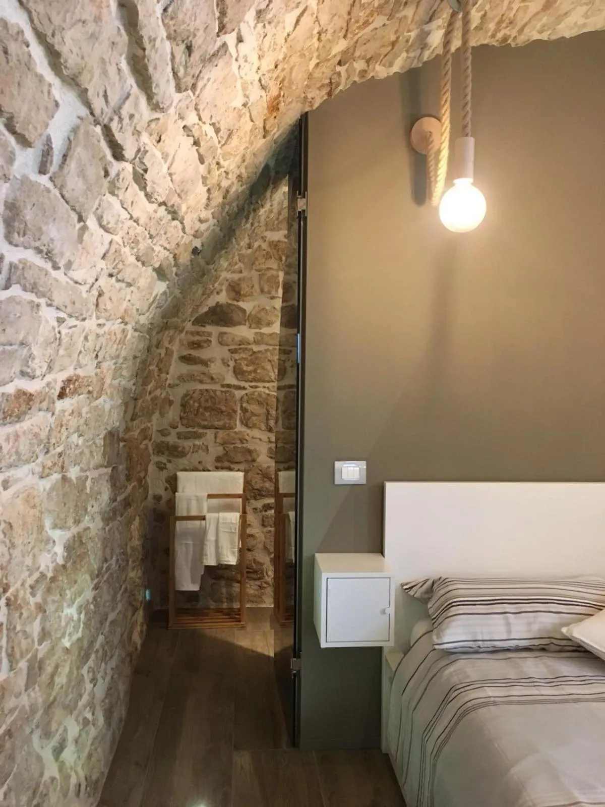 Photo of the whole room in L'ArChasetta Historic Apartments