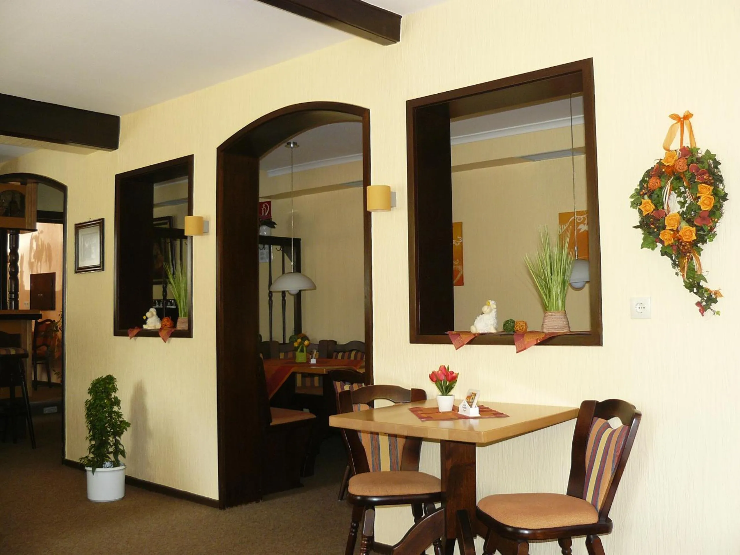 Restaurant/places to eat in Hotel Meyer