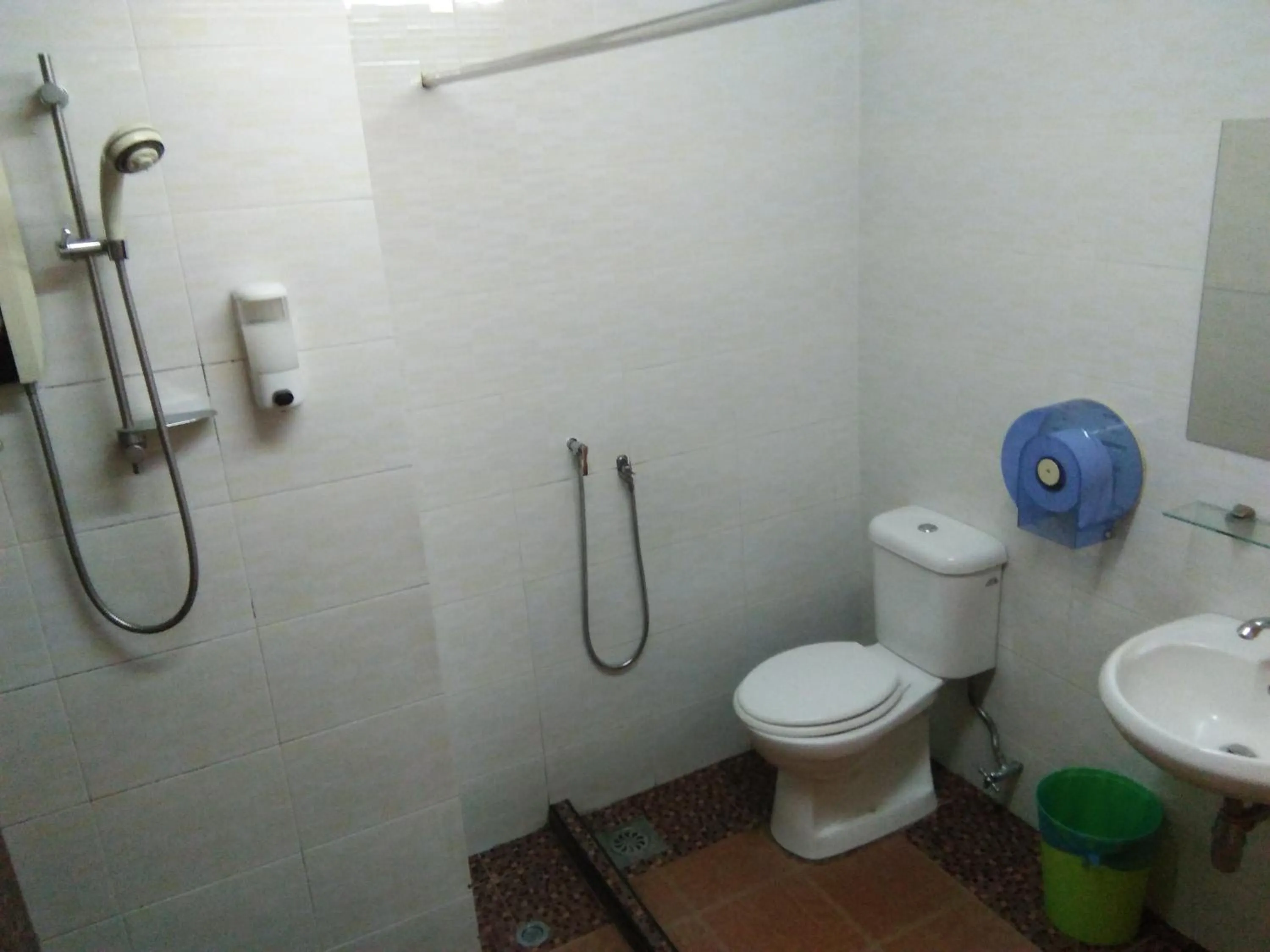 Bathroom in Hotel Abby IGB Tasek