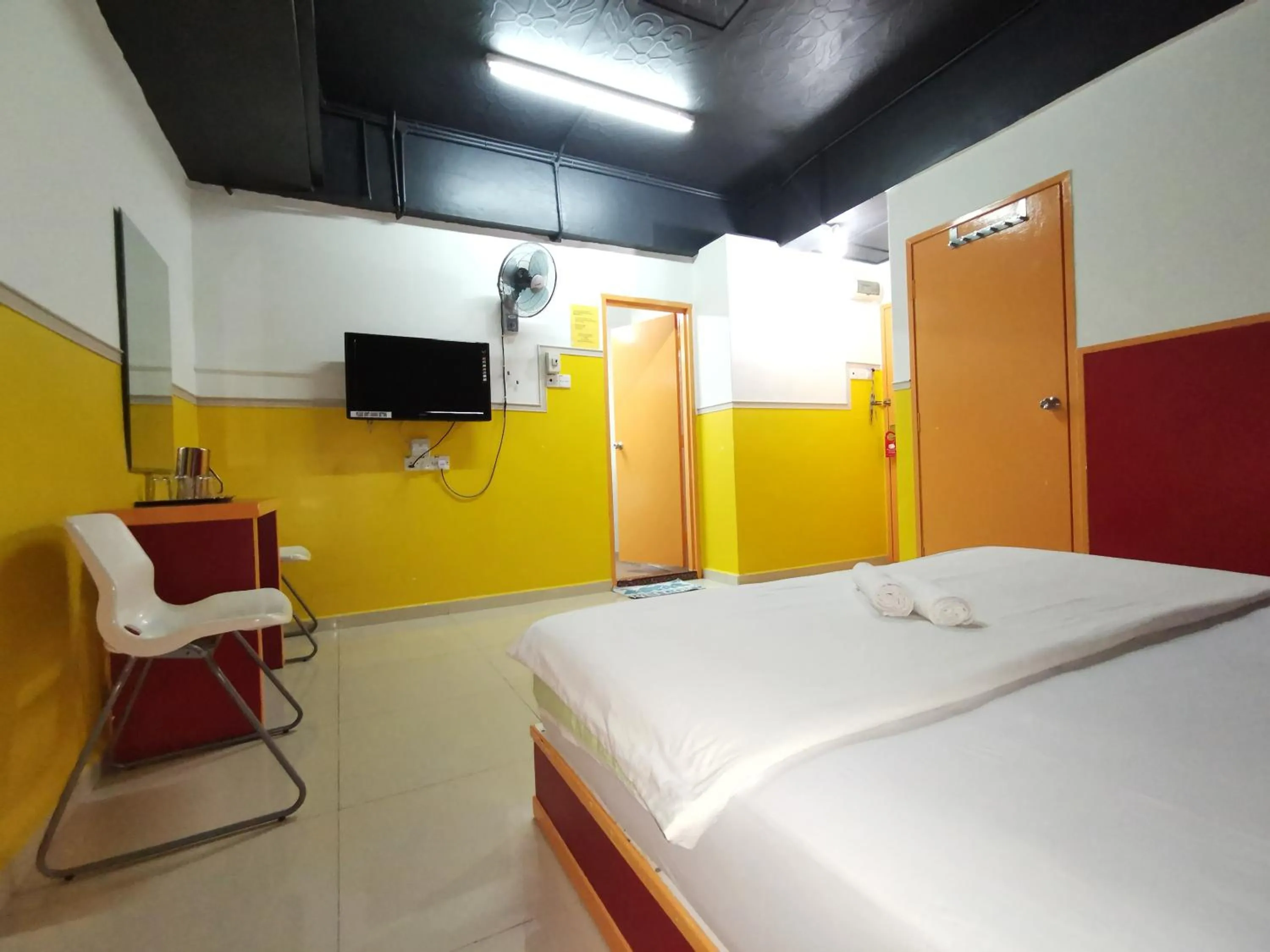 Photo of the whole room, Bed in Hotel Abby IGB Tasek