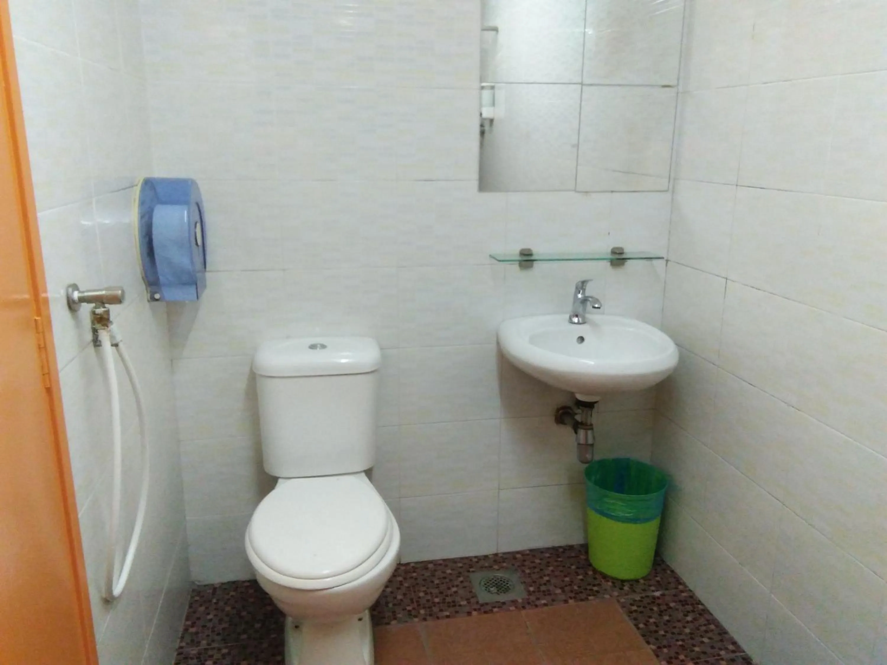 Toilet in Hotel Abby IGB Tasek