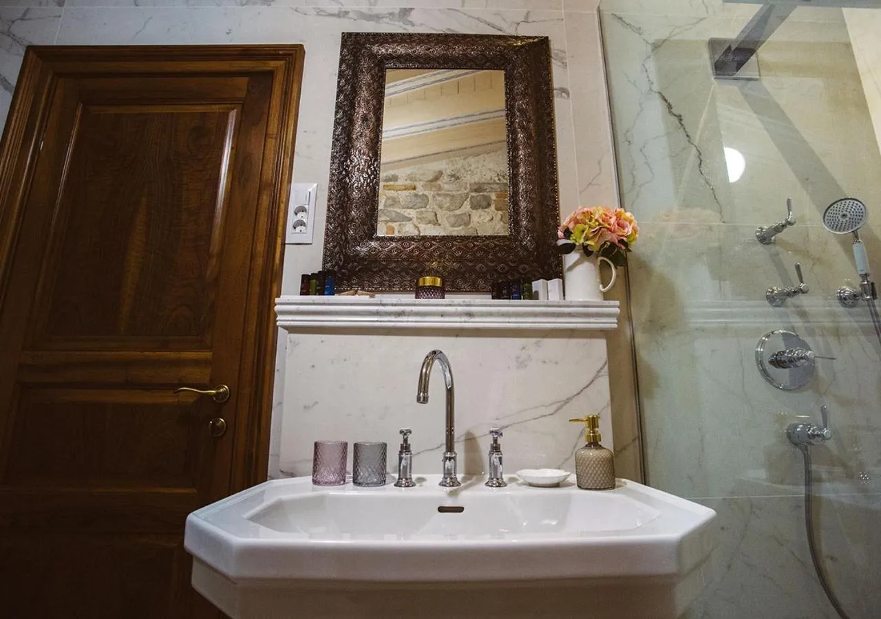 Bathroom in Heritage Hotel Cardo