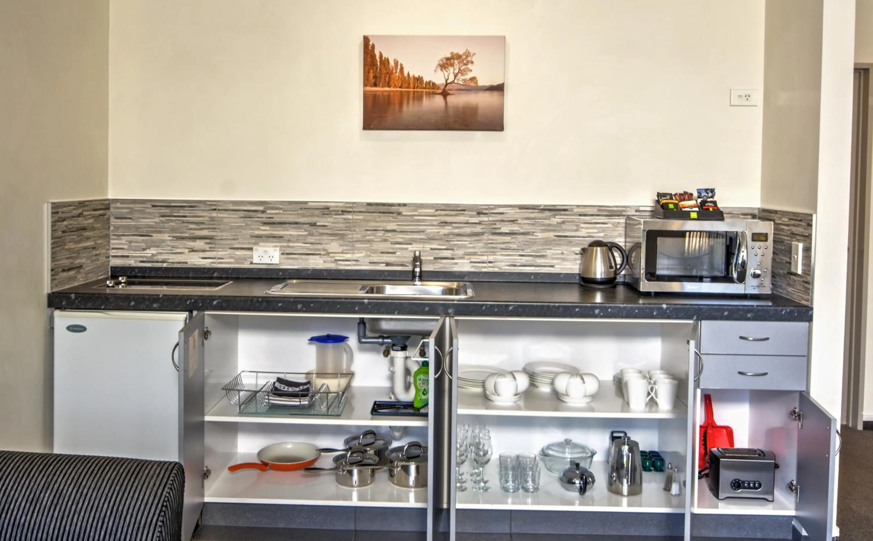 Kitchen or kitchenette in Alexis Motel & Apartments