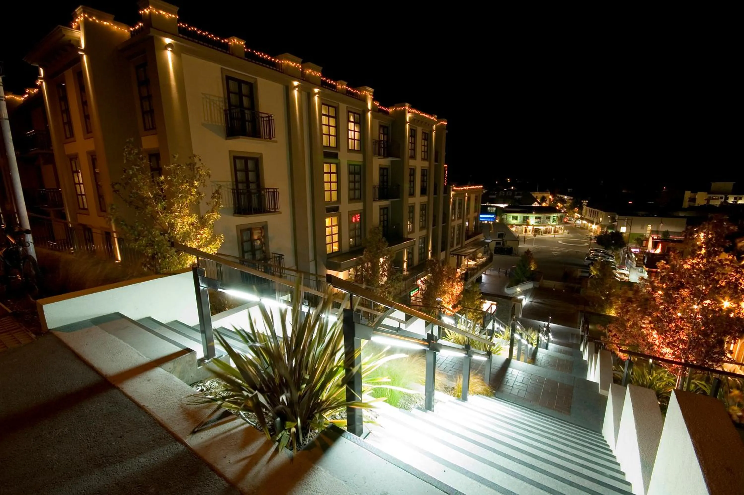 Restaurant/places to eat in Alexis Motel & Apartments