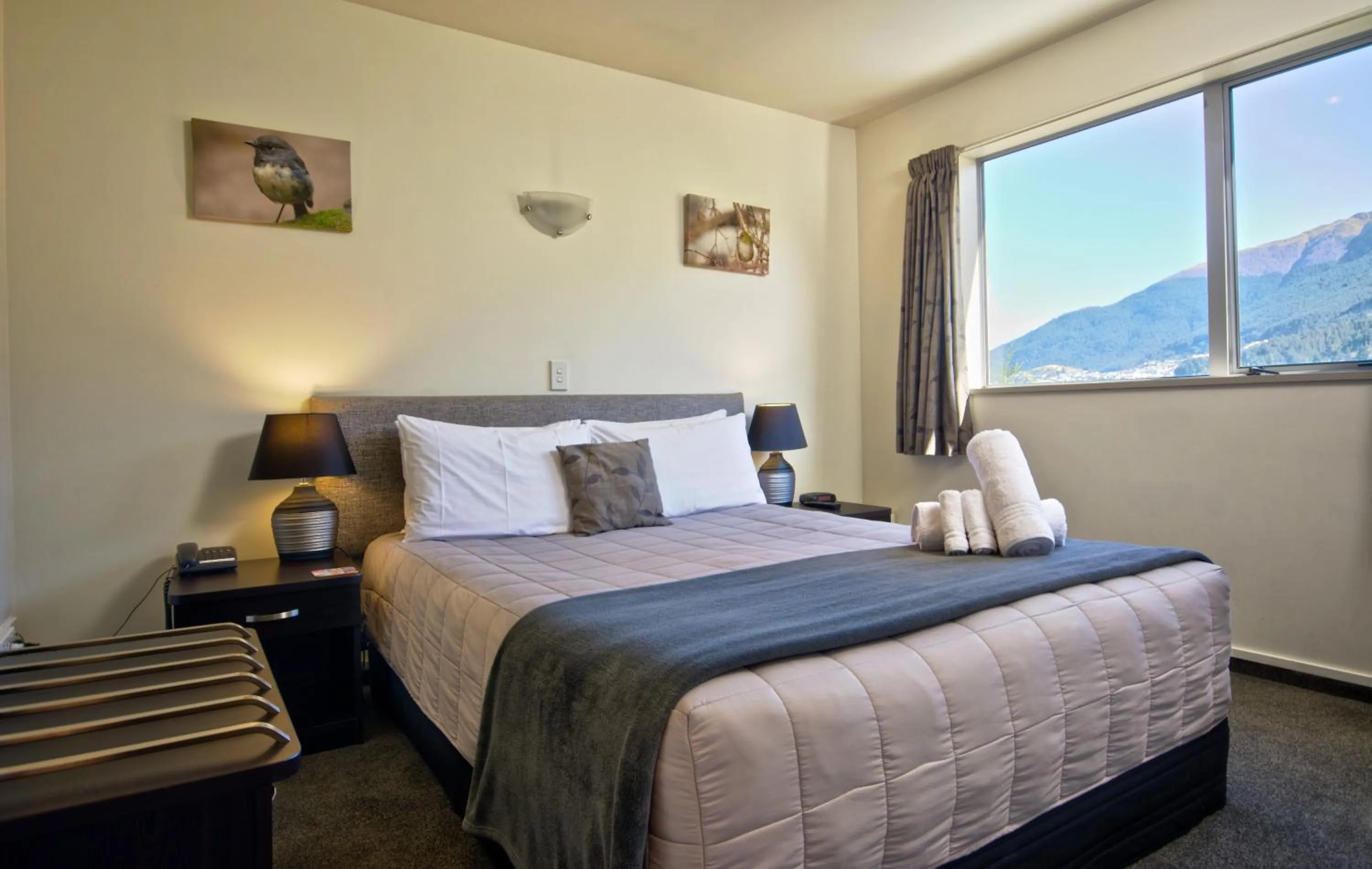 Bed in Alexis Motel & Apartments