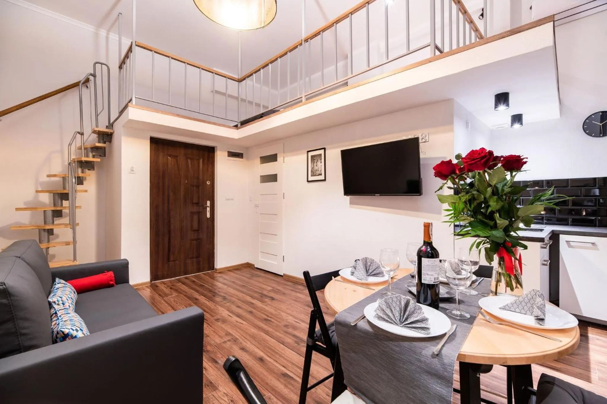 Photo of the whole room in DIETLA 99 APARTMENTS - IDEAL LOCATION - in the heart of Krakow