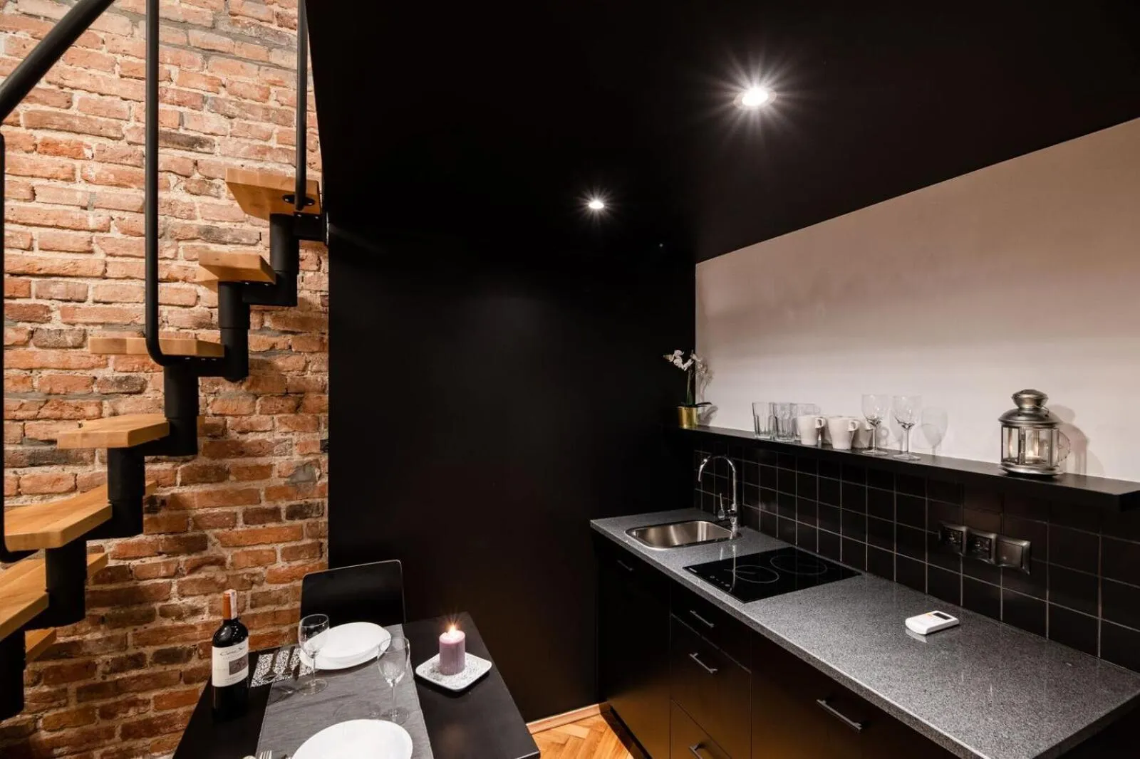 Kitchen or kitchenette in DIETLA 99 APARTMENTS - IDEAL LOCATION - in the heart of Krakow