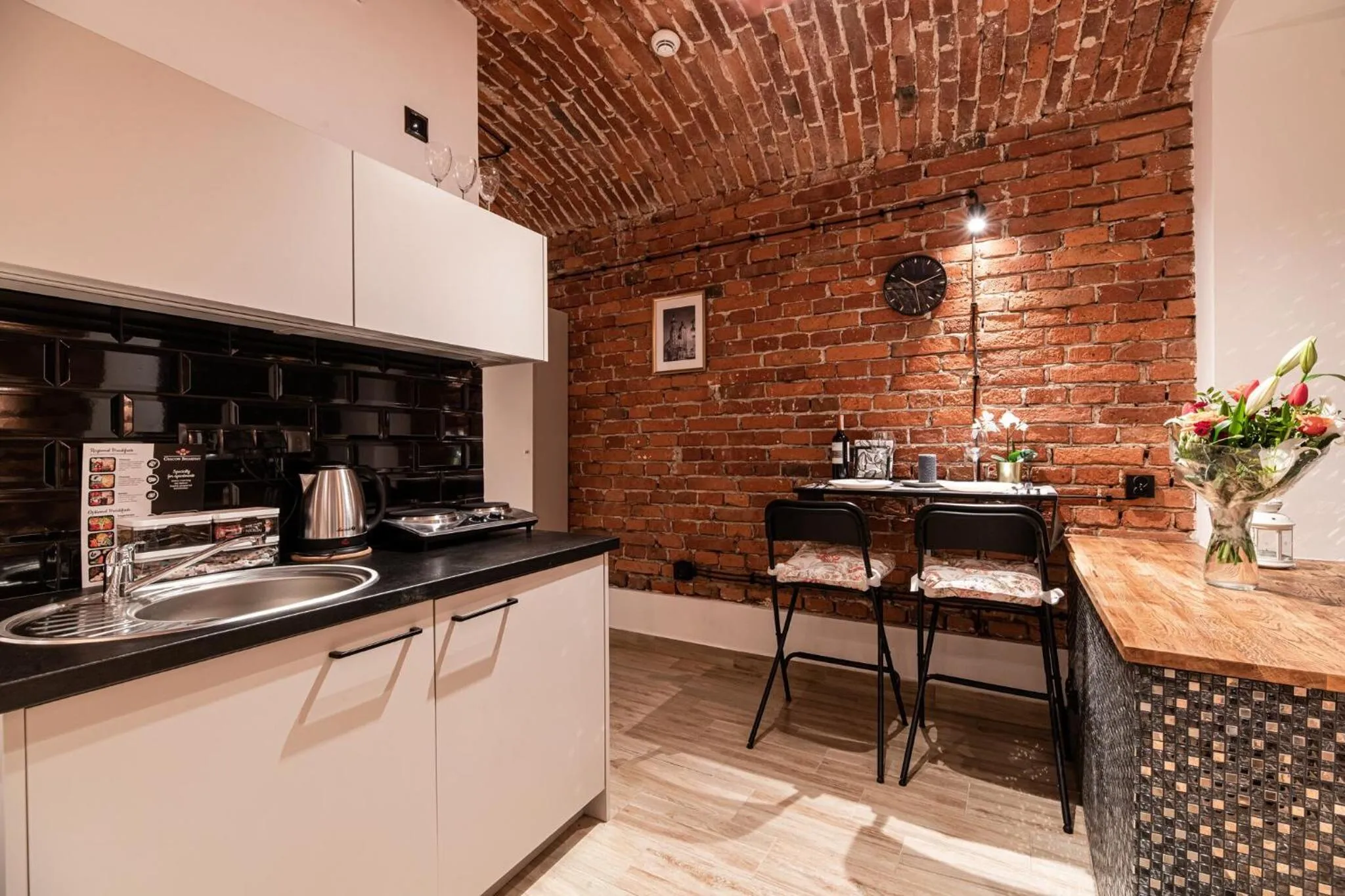Kitchen or kitchenette in DIETLA 99 APARTMENTS - IDEAL LOCATION - in the heart of Krakow