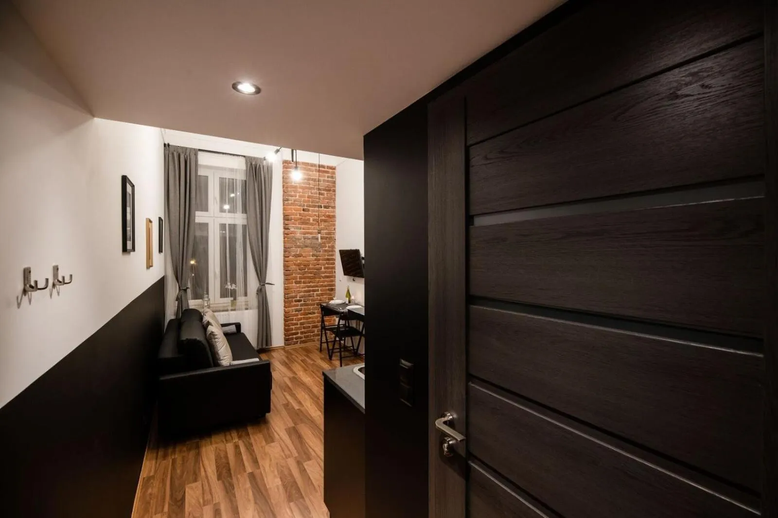 Seating area in DIETLA 99 APARTMENTS - IDEAL LOCATION - in the heart of Krakow