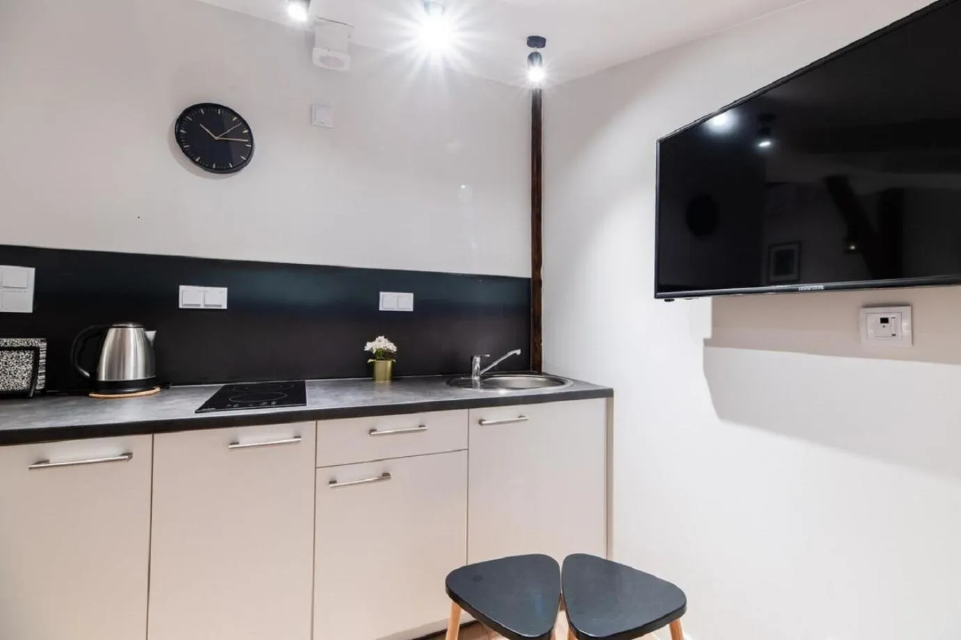 Photo of the whole room in DIETLA 99 APARTMENTS - IDEAL LOCATION - in the heart of Krakow