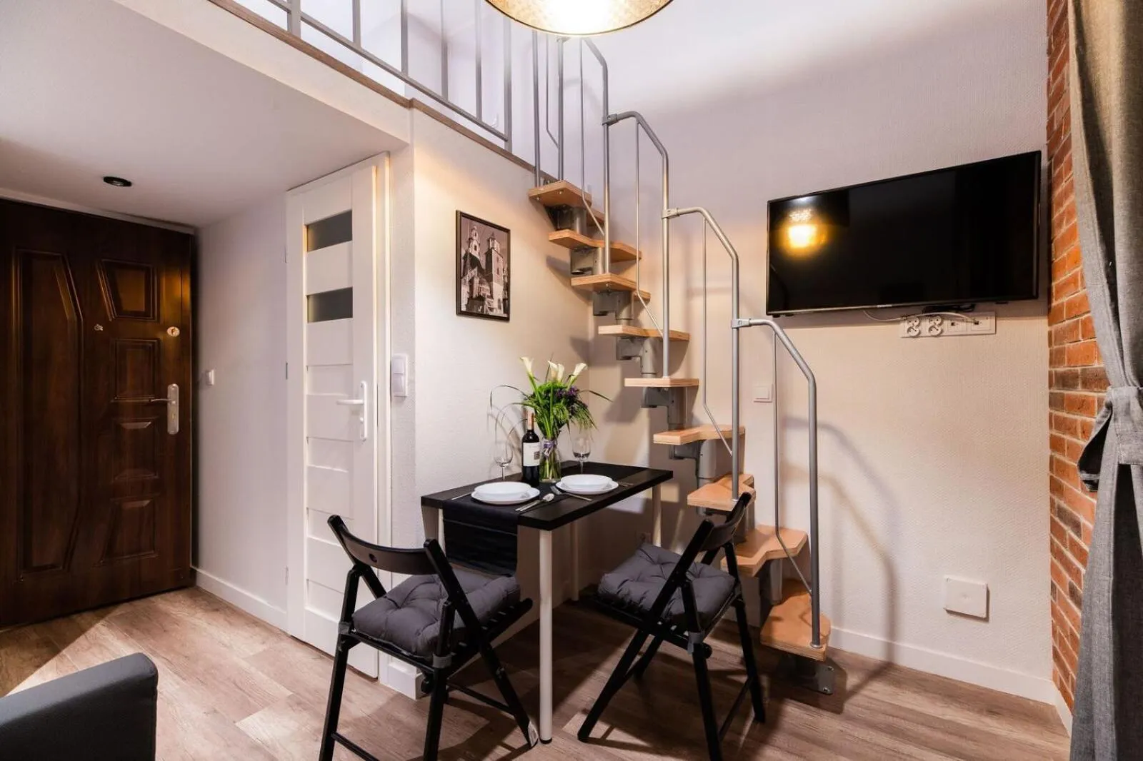 Photo of the whole room in DIETLA 99 APARTMENTS - IDEAL LOCATION - in the heart of Krakow