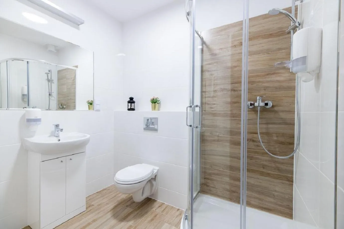 Bathroom in DIETLA 99 APARTMENTS - IDEAL LOCATION - in the heart of Krakow