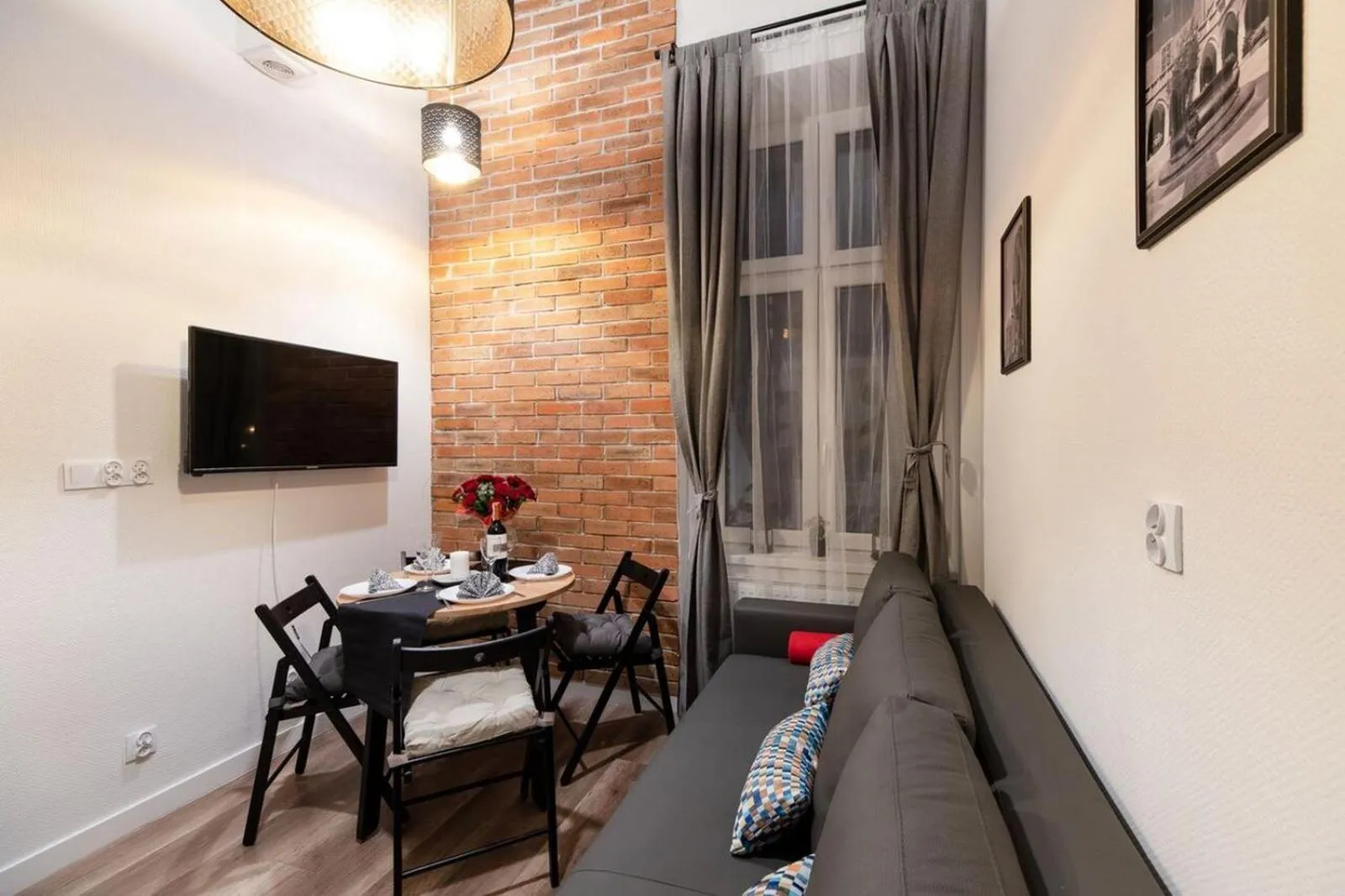 Photo of the whole room in DIETLA 99 APARTMENTS - IDEAL LOCATION - in the heart of Krakow