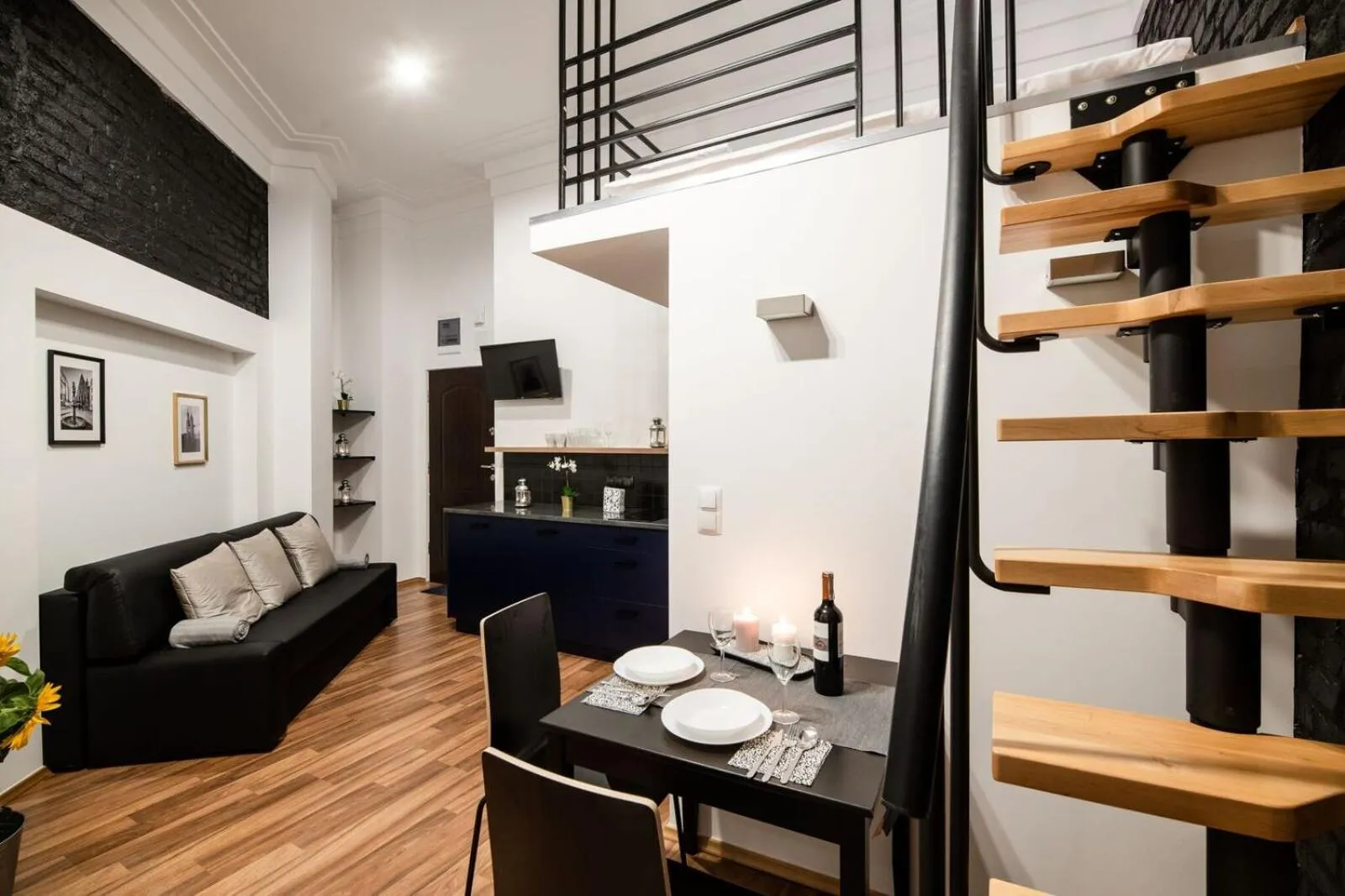 Kitchen or kitchenette in DIETLA 99 APARTMENTS - IDEAL LOCATION - in the heart of Krakow