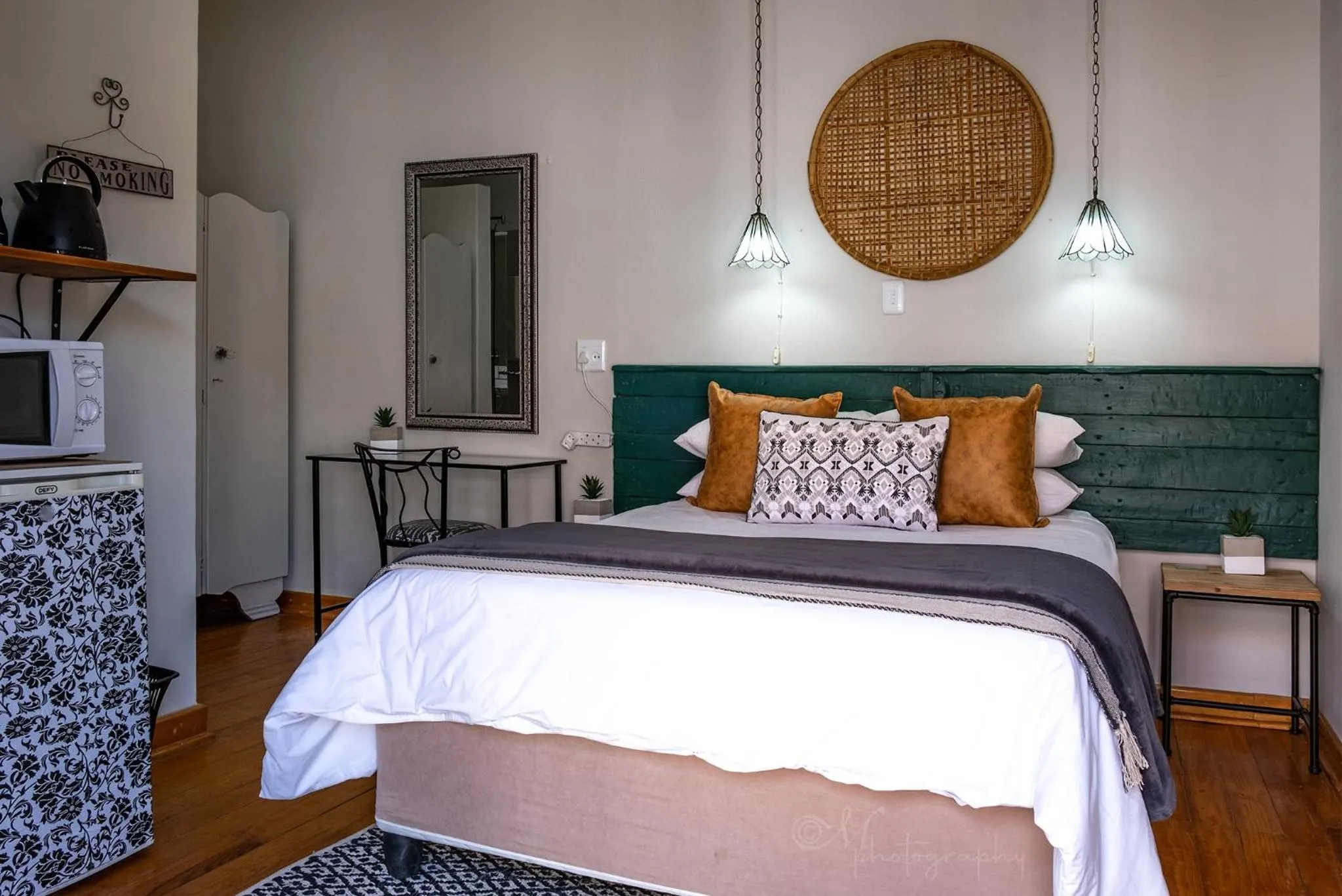 Standard Double Room - single occupancy in @Mango's