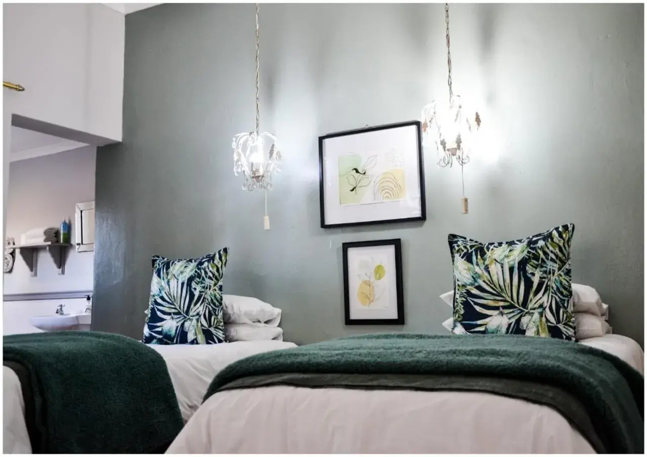 Deluxe Twin Room - single occupancy in @Mango's Deluxe Twin Room - single occupancy in @Mango's