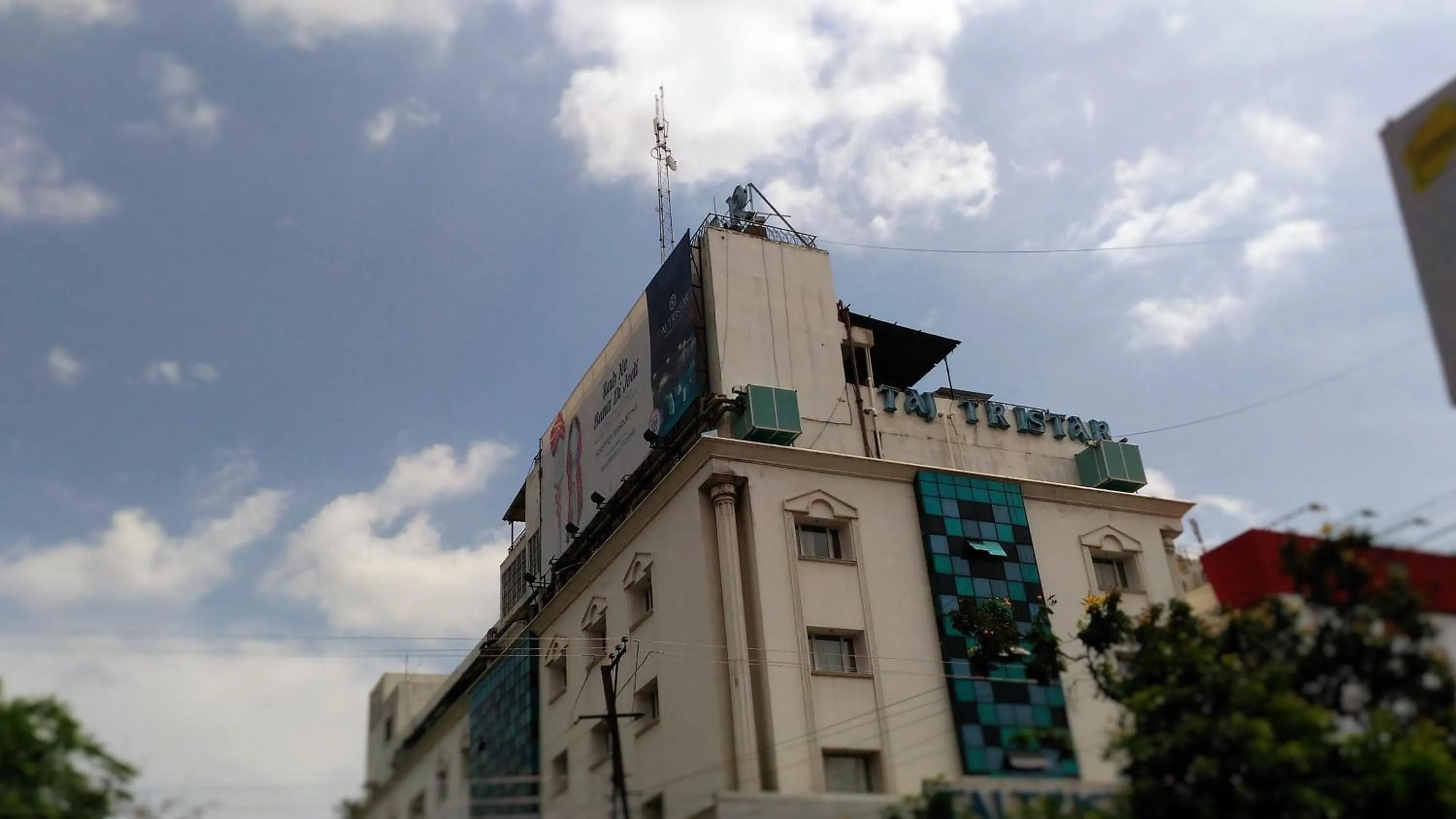 Property building in Taj Tristar