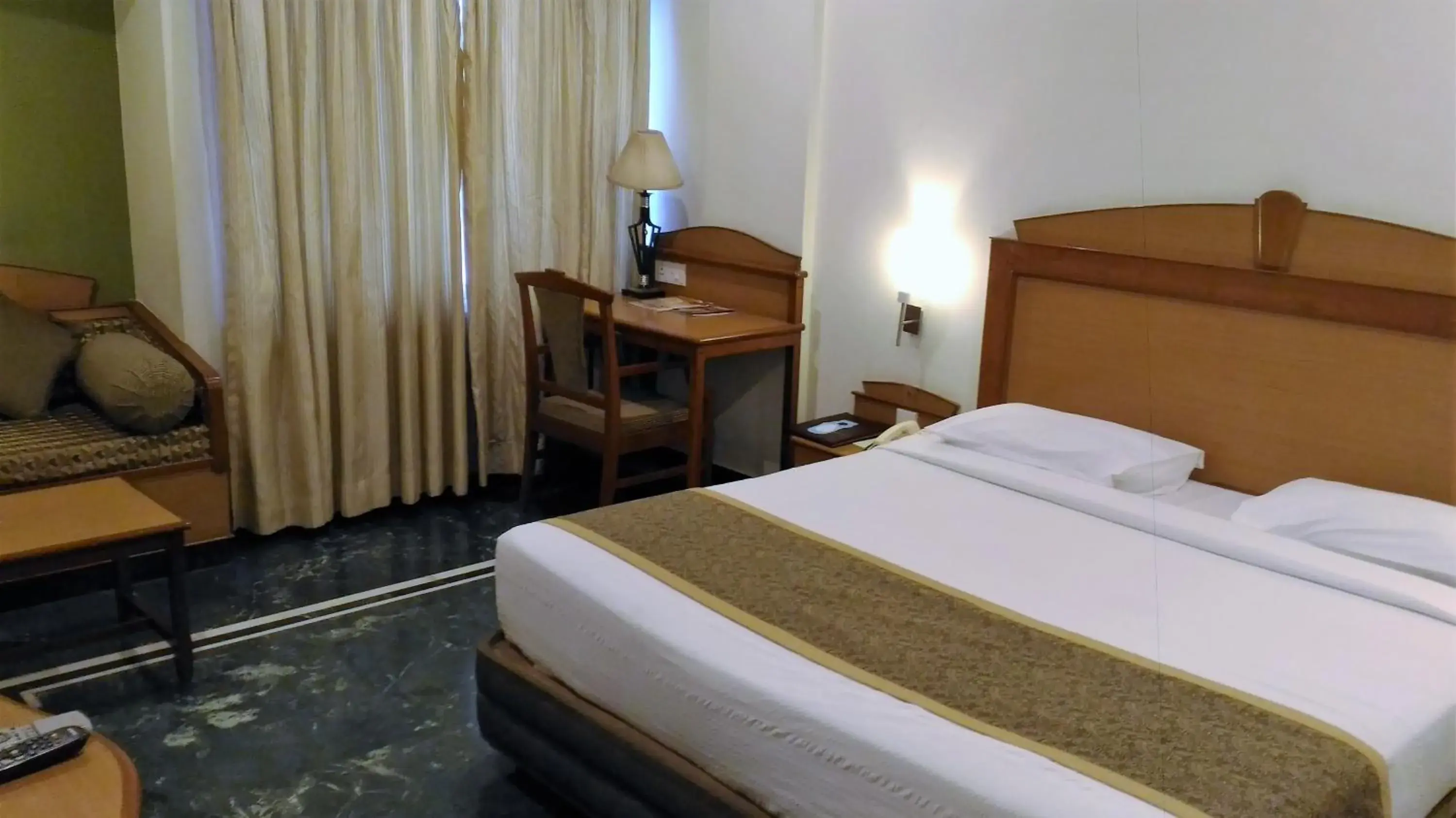 Bed in Taj Tristar Bed in Taj Tristar