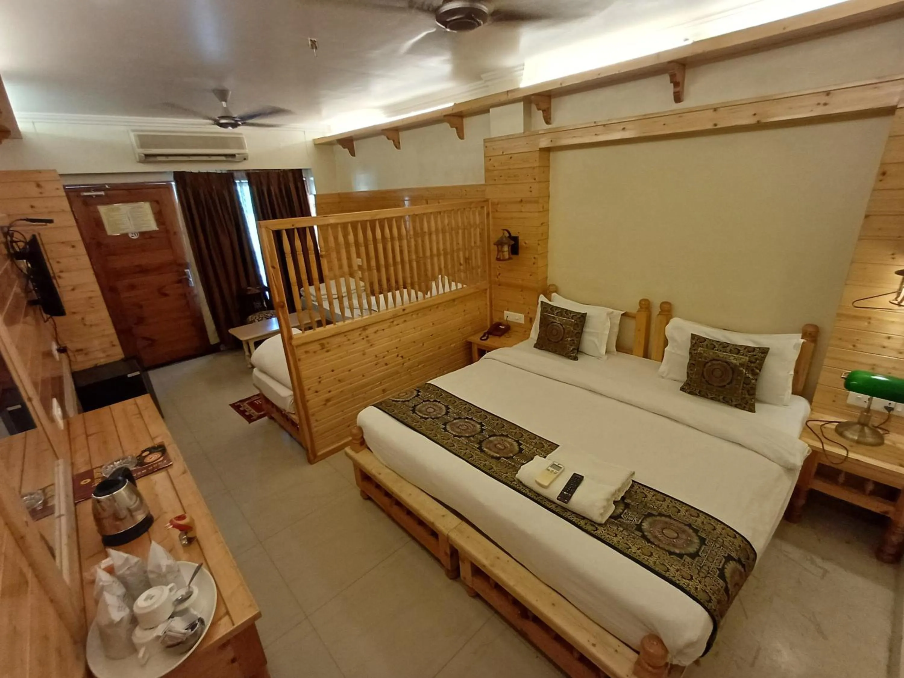 Bed in Hotel Temple On Ganges