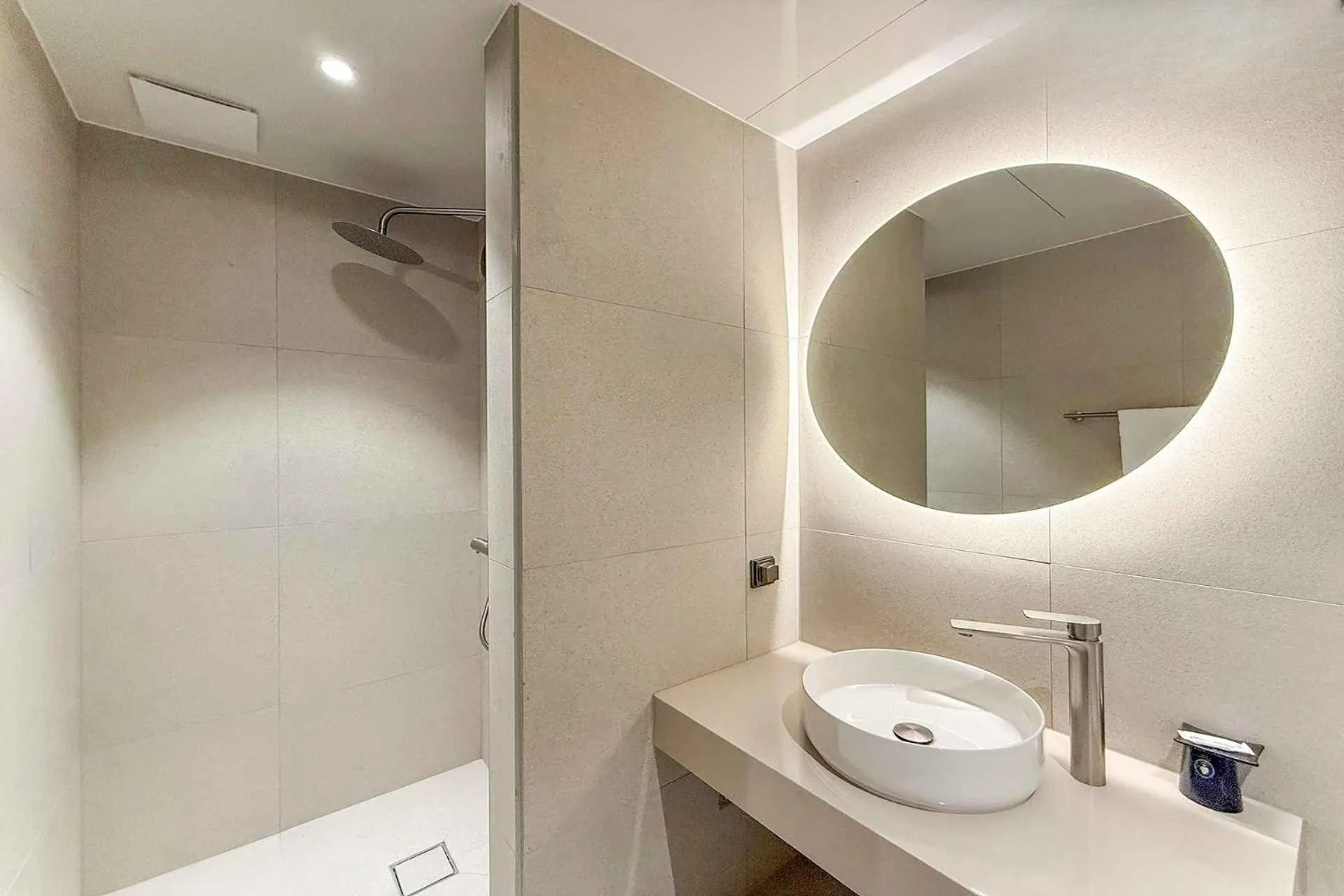 Toilet in Sinchon Hotel GAEUL