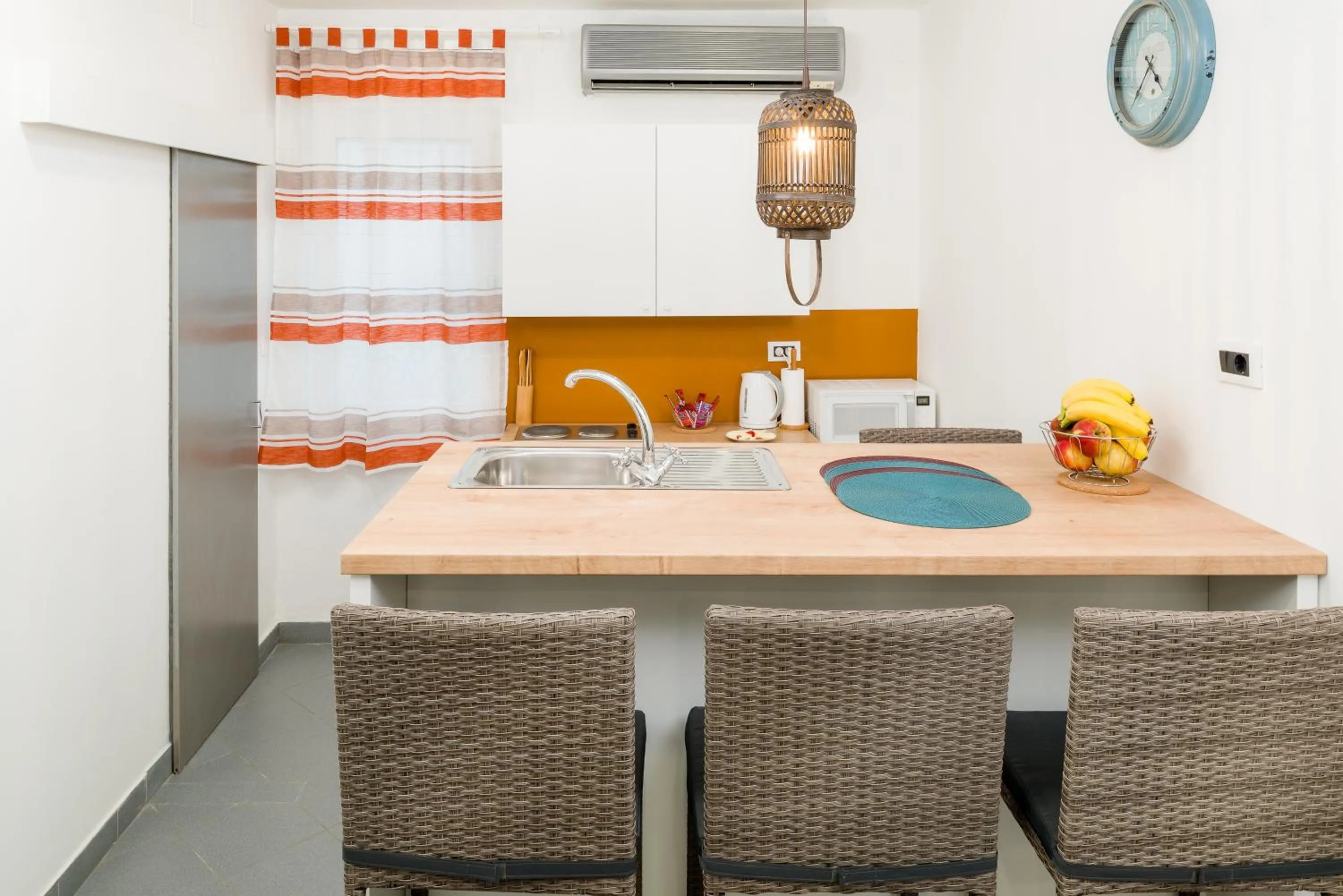 Kitchen or kitchenette in Studio apartment Sesula