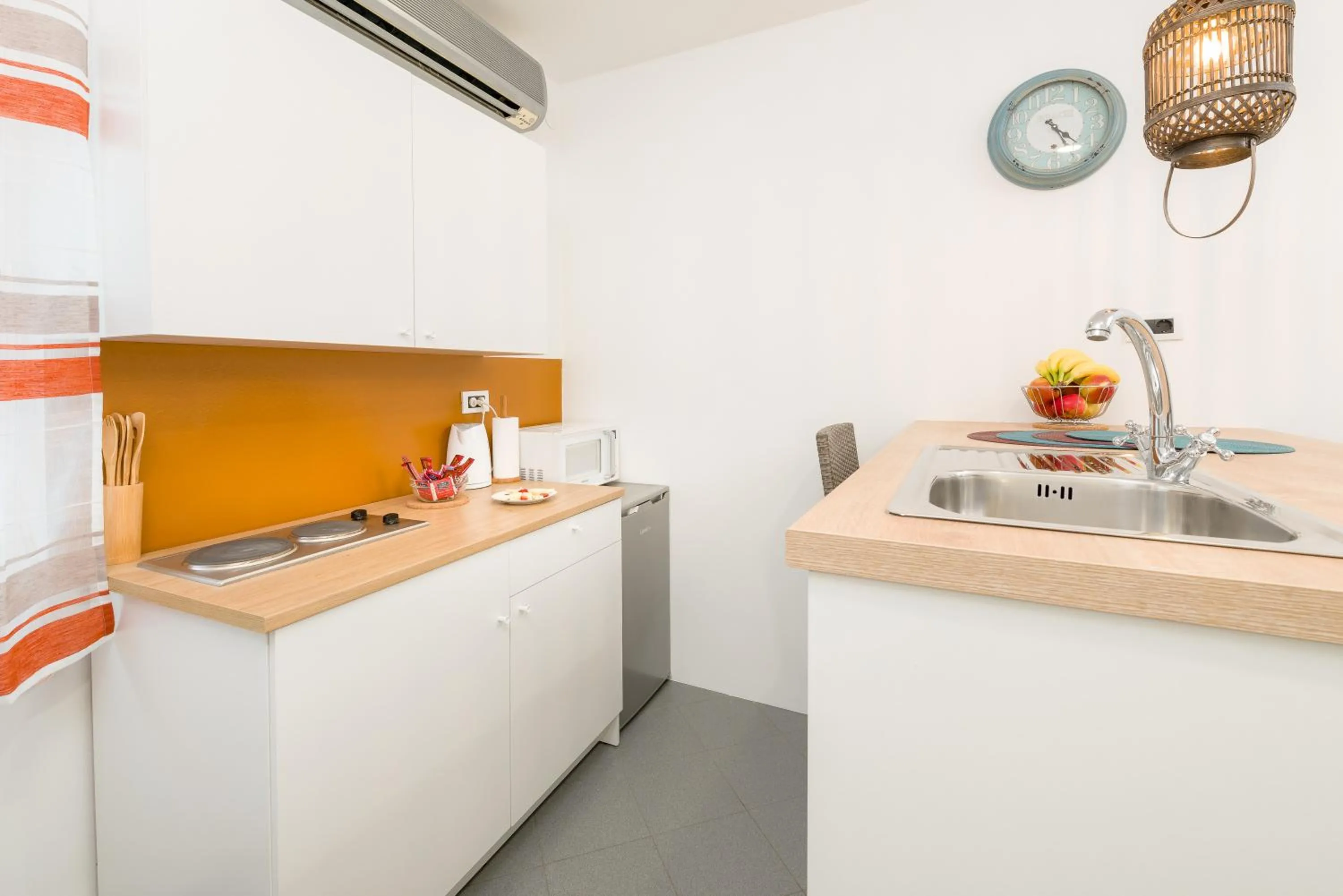 Kitchen or kitchenette in Studio apartment Sesula