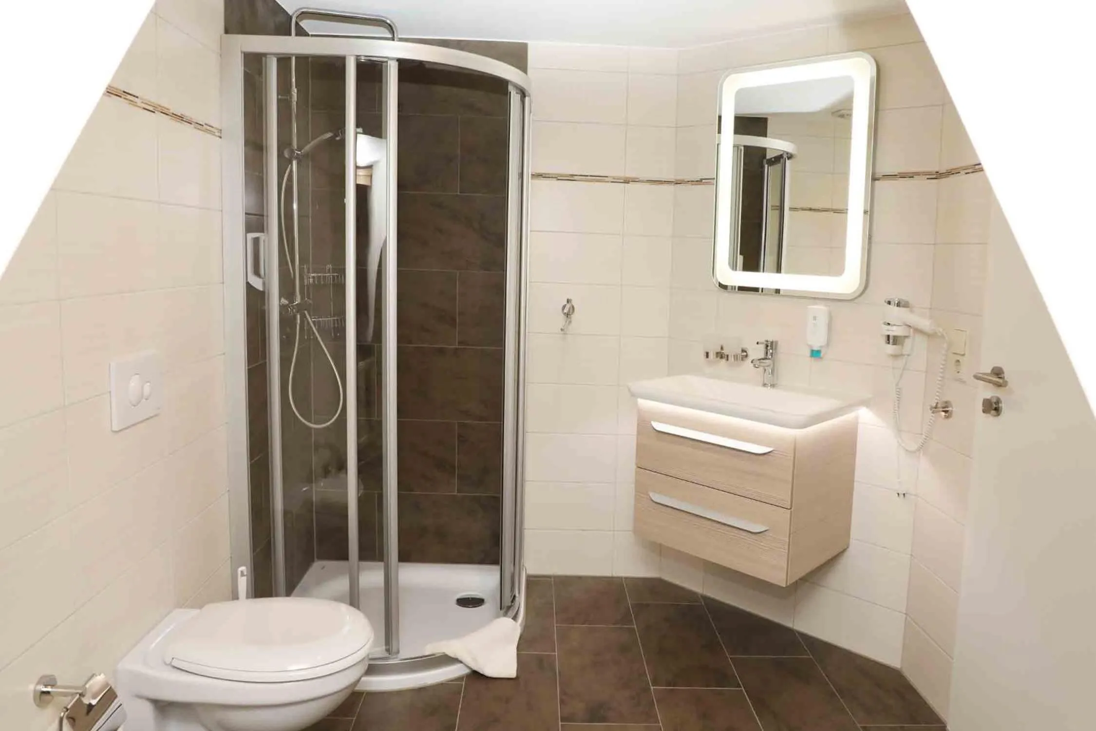 Bathroom in Schlossgasthaus Lichtenwalde