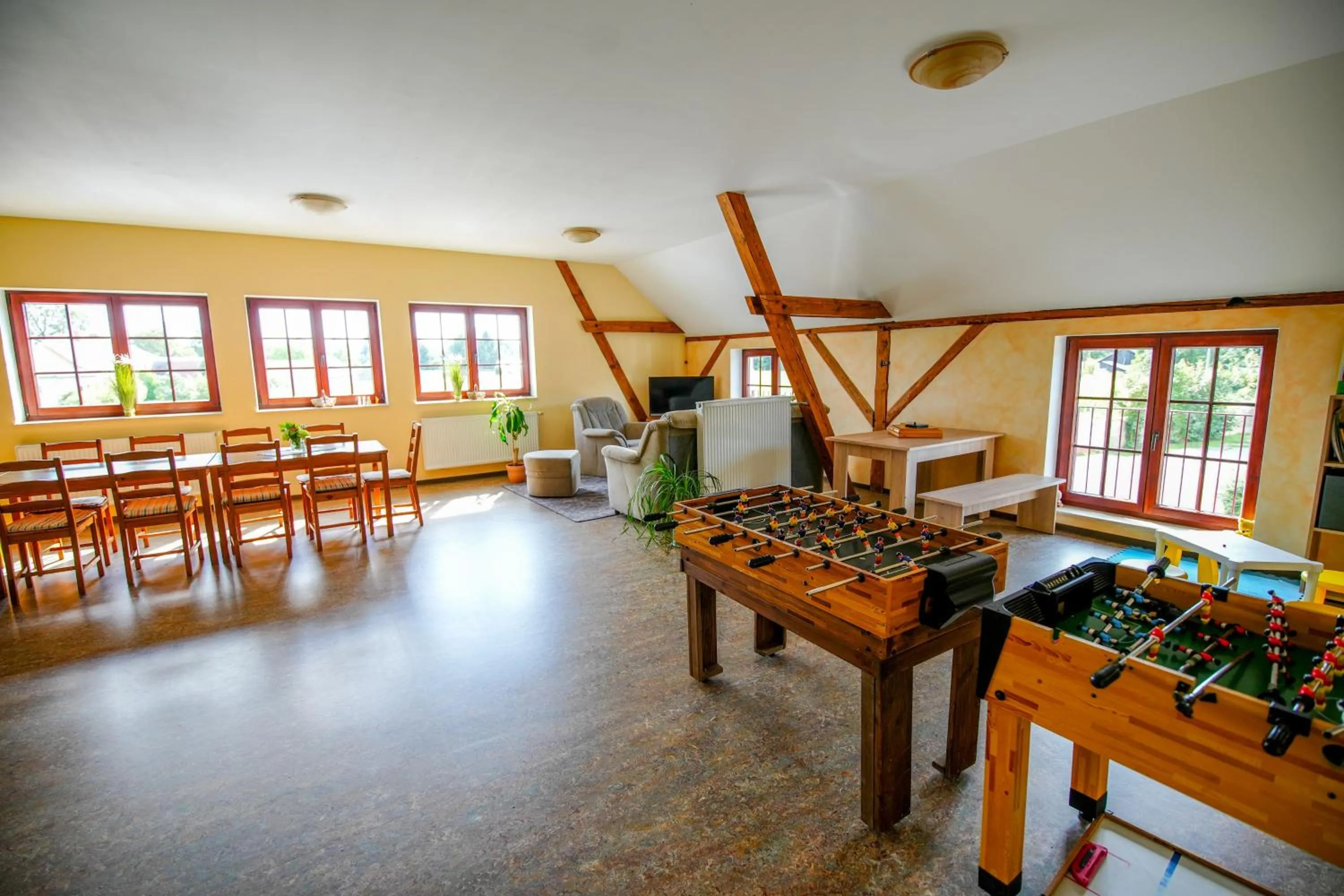 Communal lounge/ TV room in Scheunenherberge