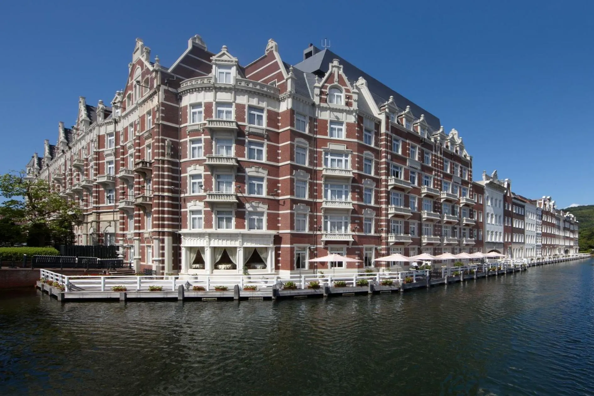 Property building in Hotel Europe Huis Ten Bosch