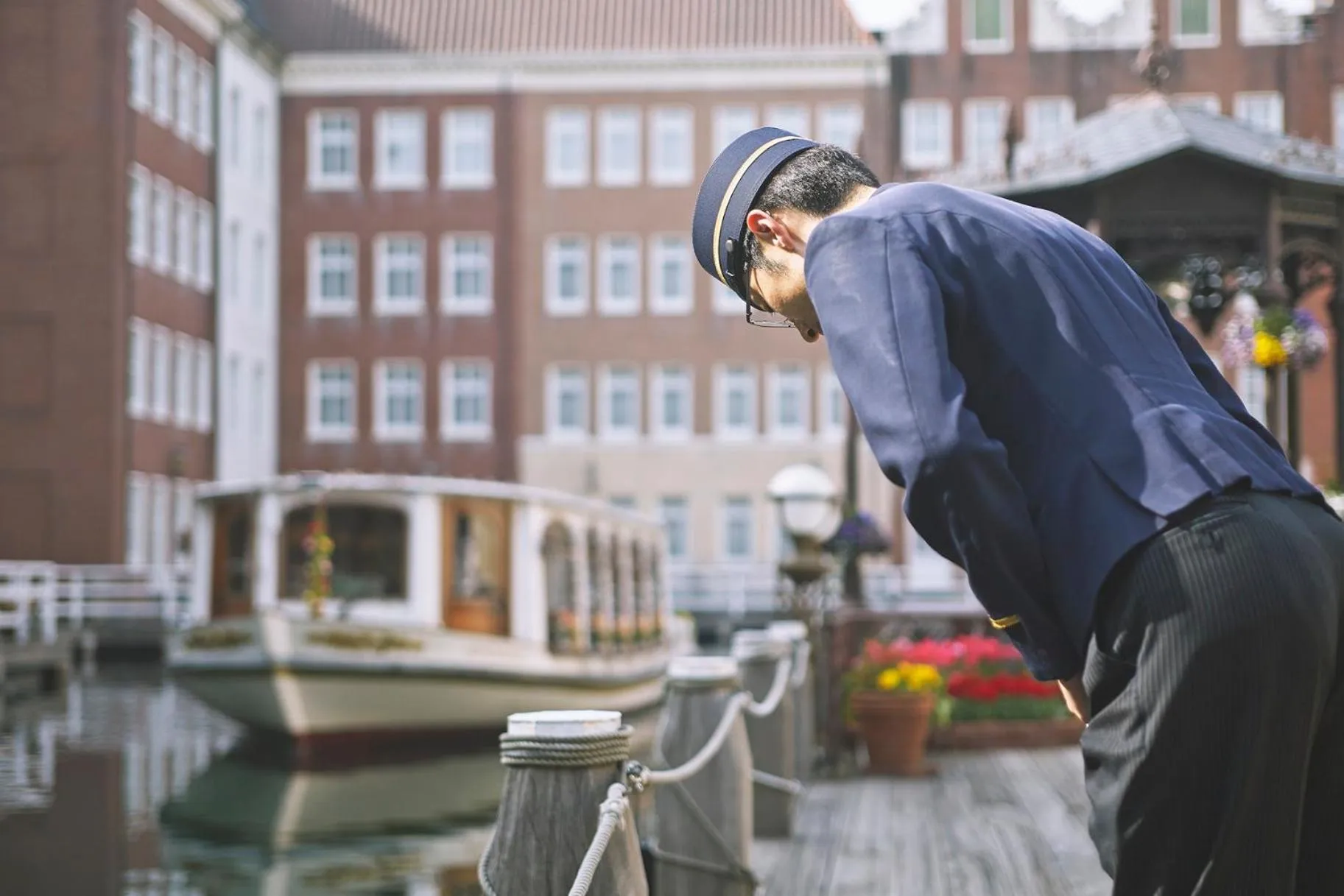 Staff in Hotel Europe Huis Ten Bosch