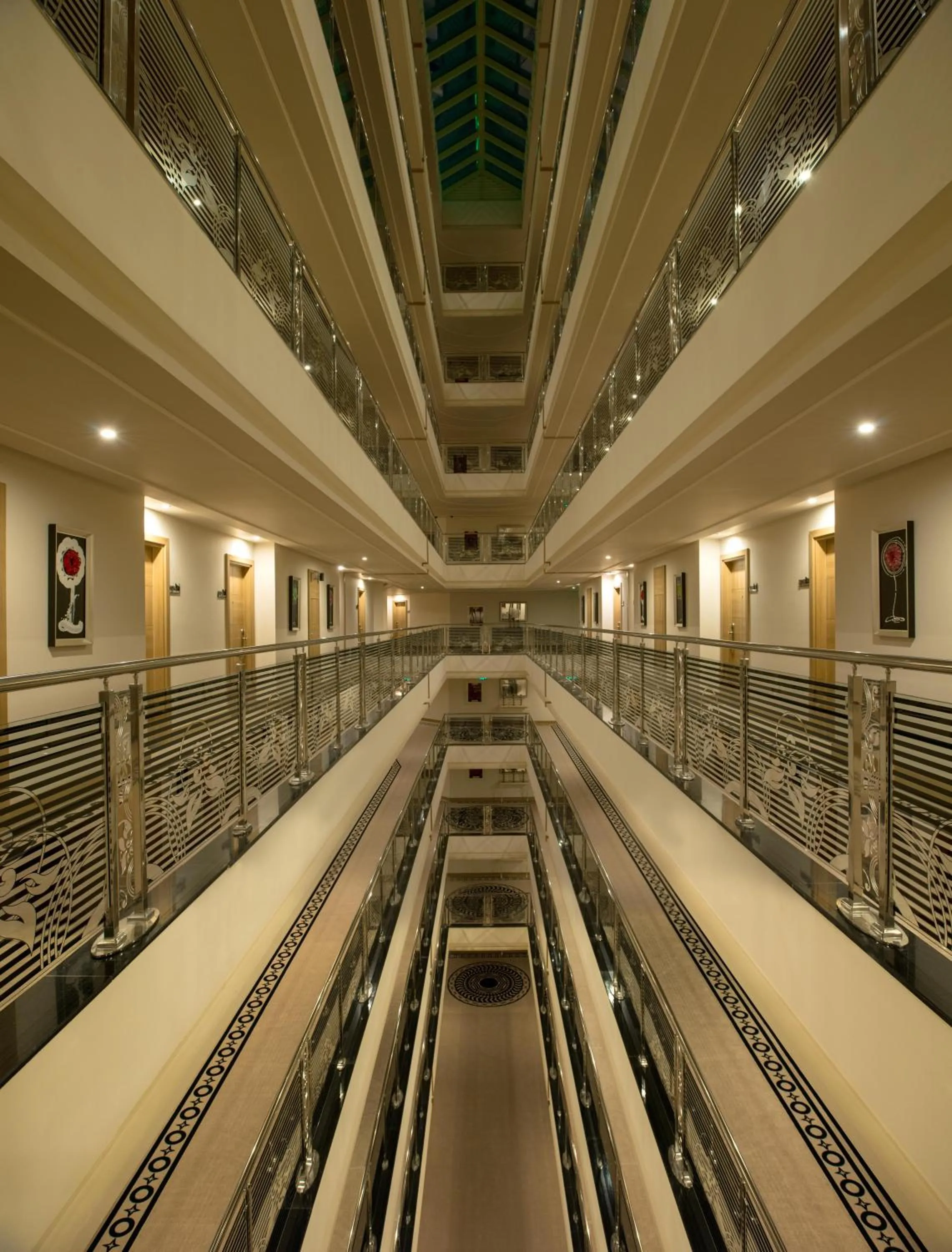 Decorative detail in Delphin Imperial Lara