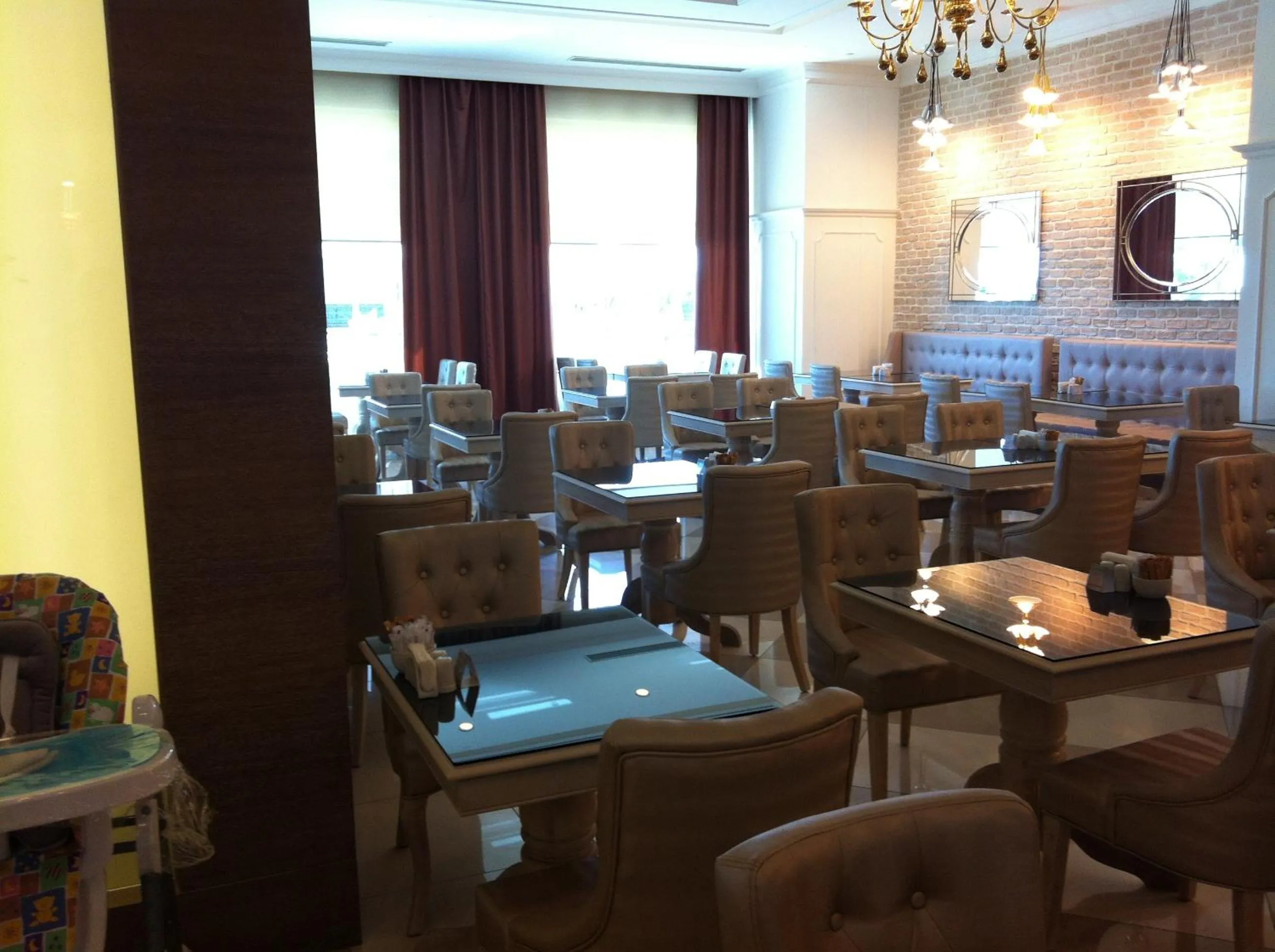 Restaurant/places to eat in Delphin Imperial Lara