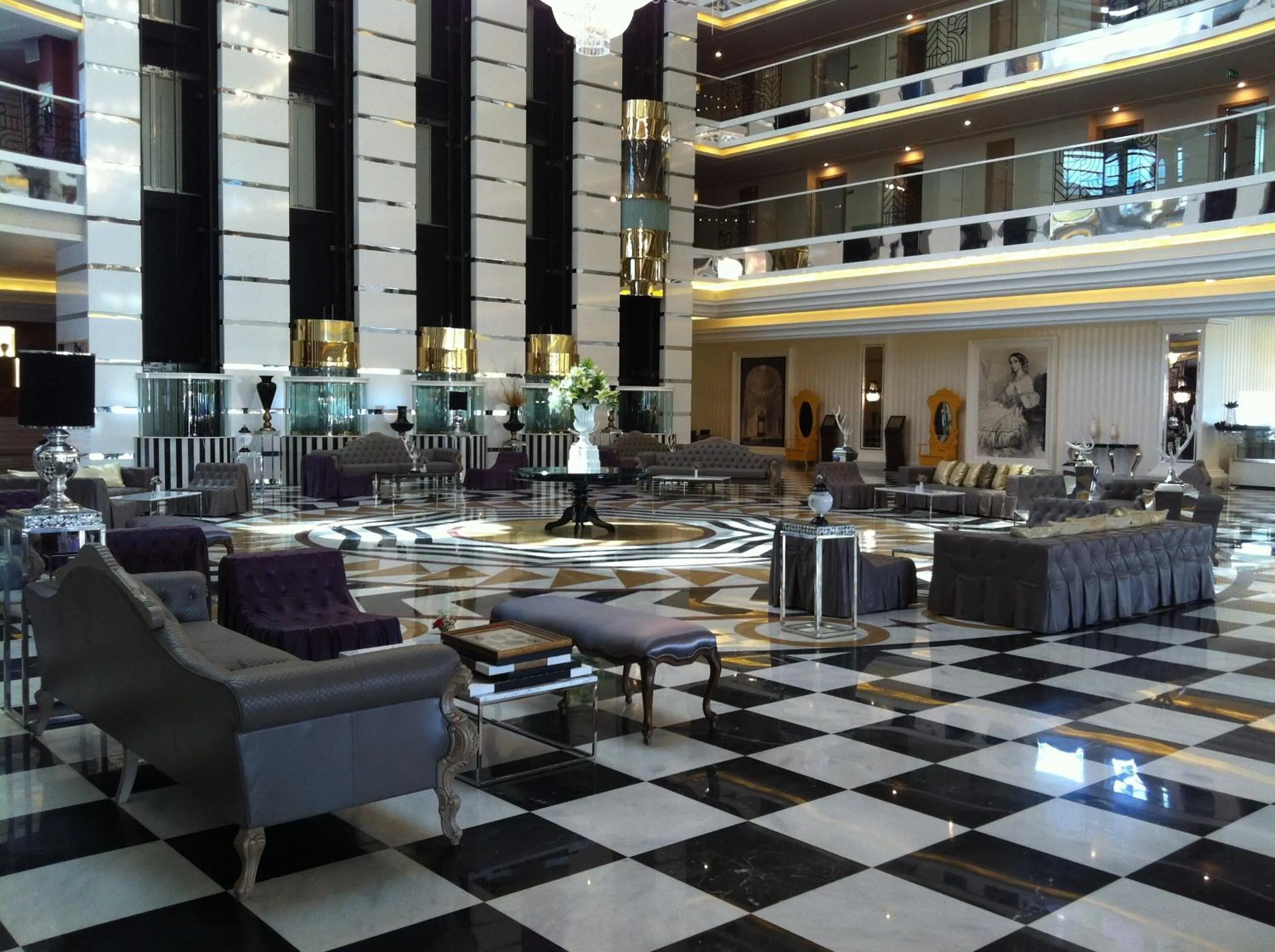 Decorative detail in Delphin Imperial Lara