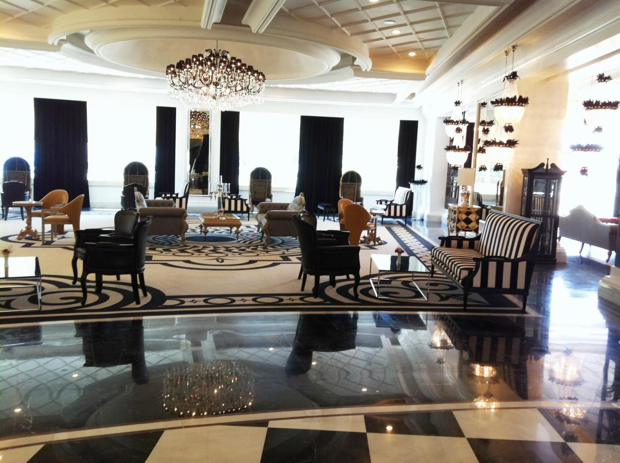 Decorative detail in Delphin Imperial Lara