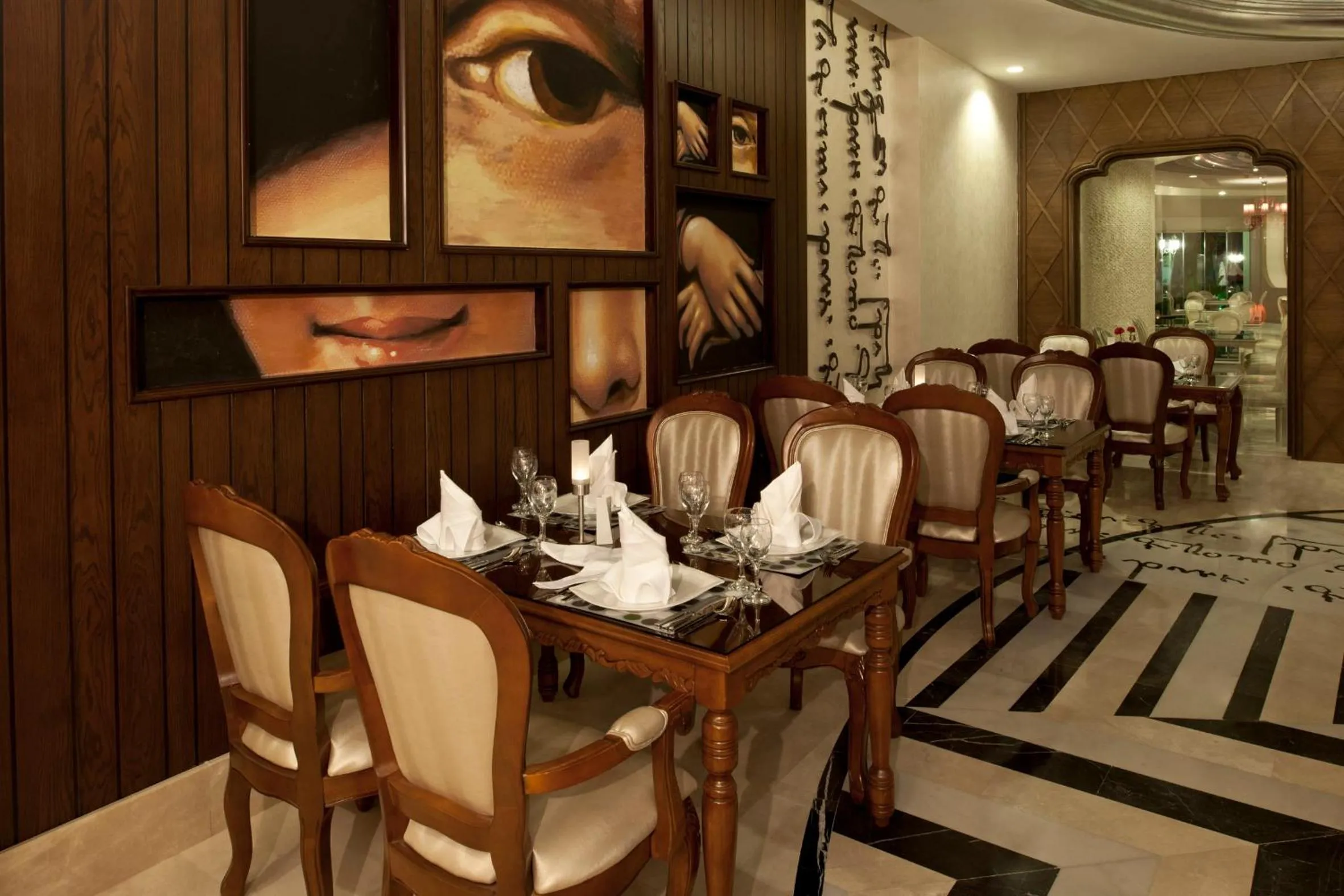 Restaurant/places to eat in Delphin Imperial Lara